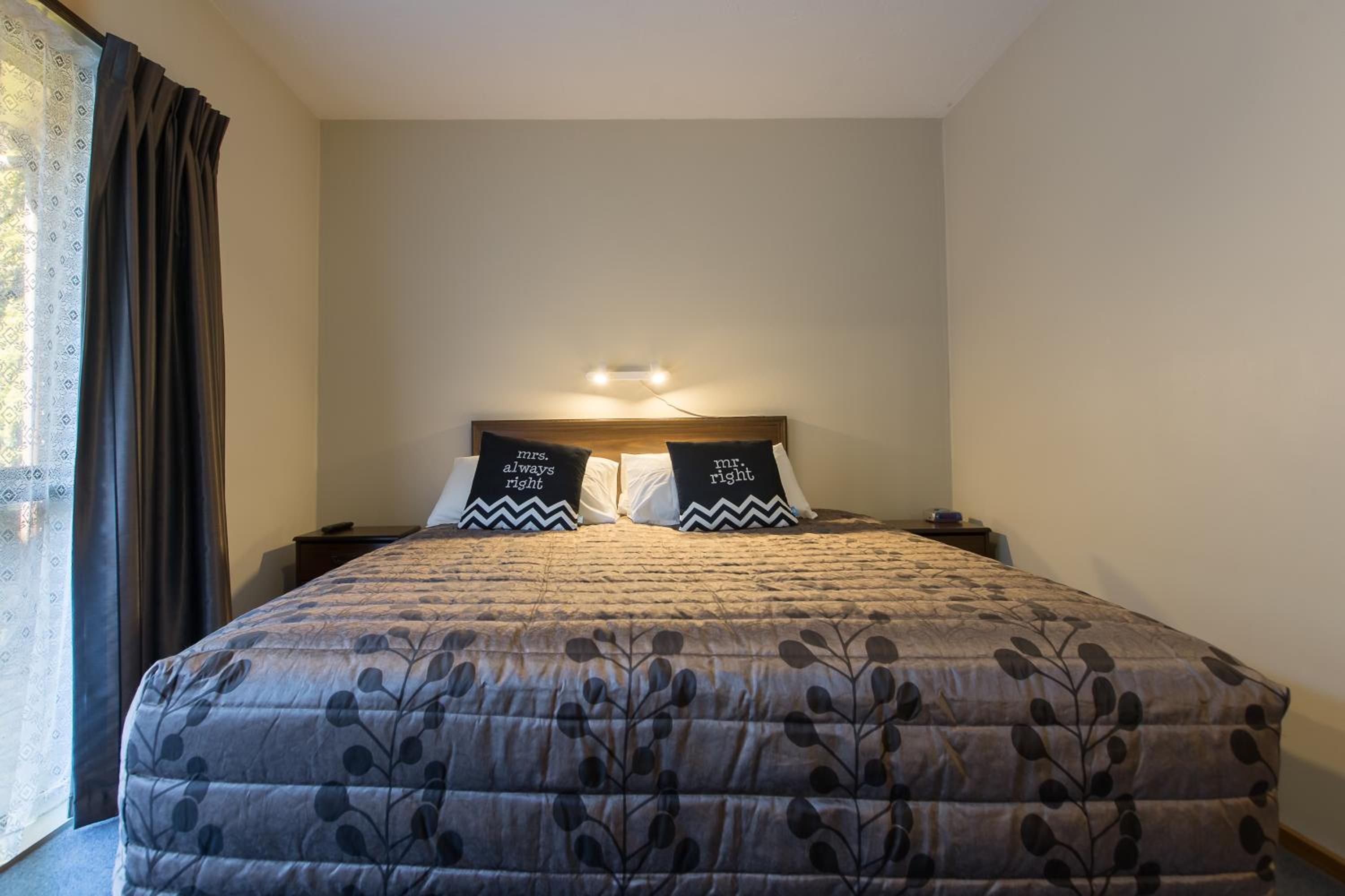 One-Bedroom Apartment with King and Single bed - Photo 1