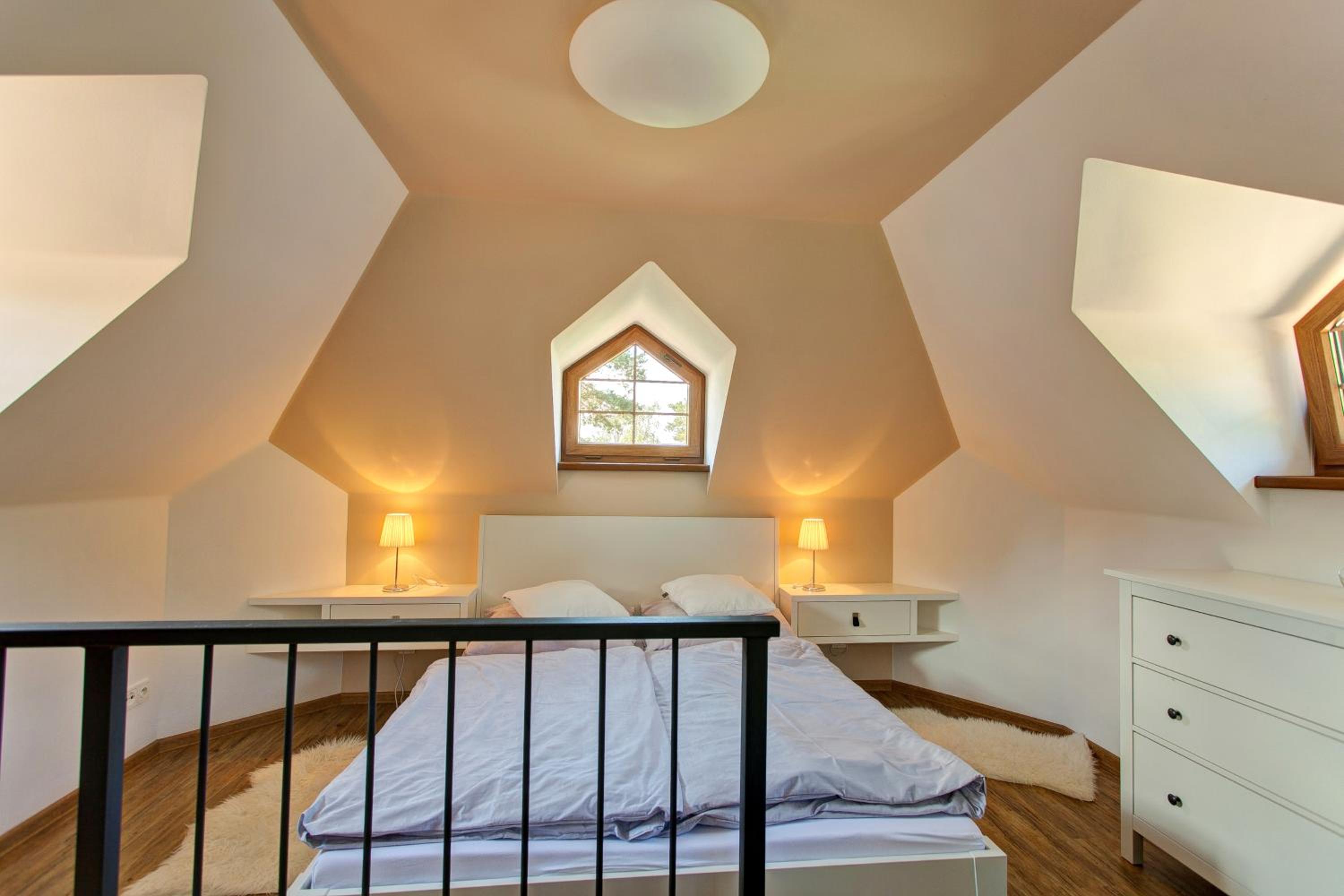 One-Bedroom Apartment - Photo 16