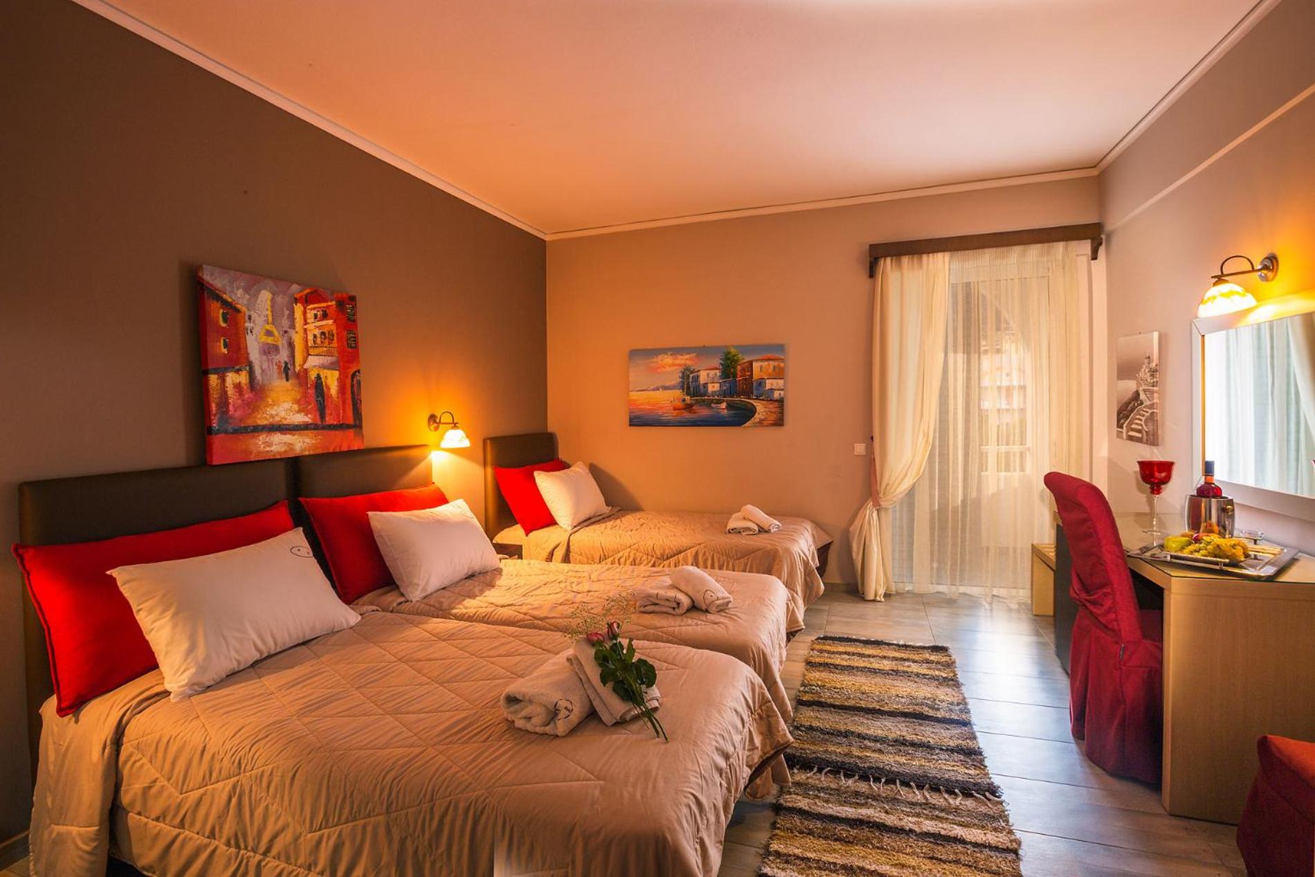 Triple Room with City View photo 2