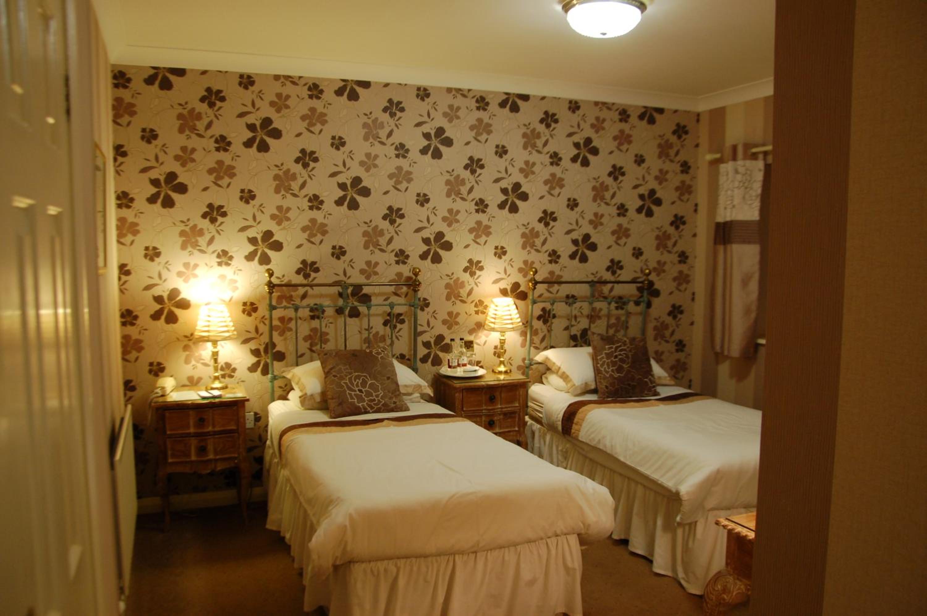 Twin Room en suite - Photo 2