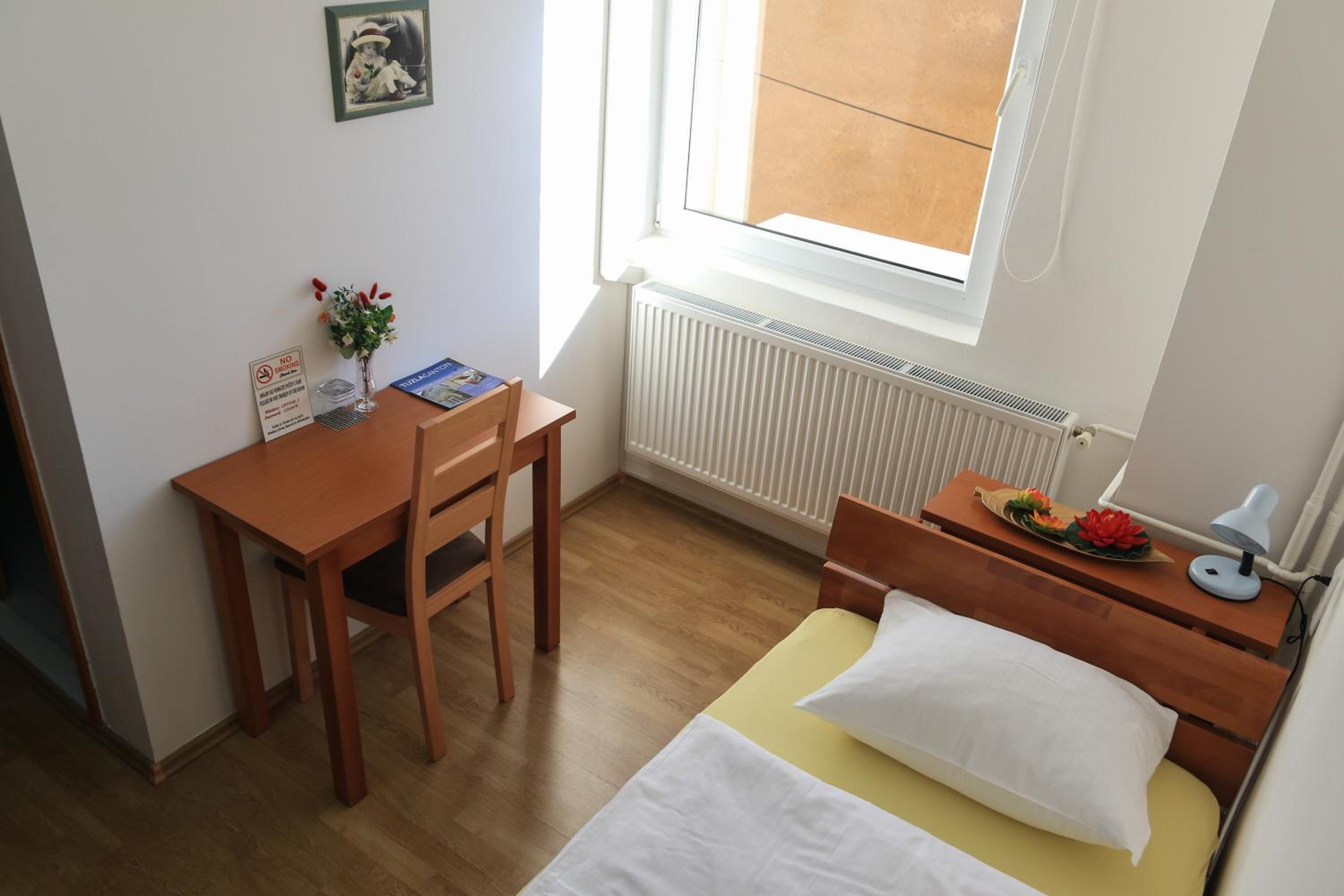 Single Room photo 3