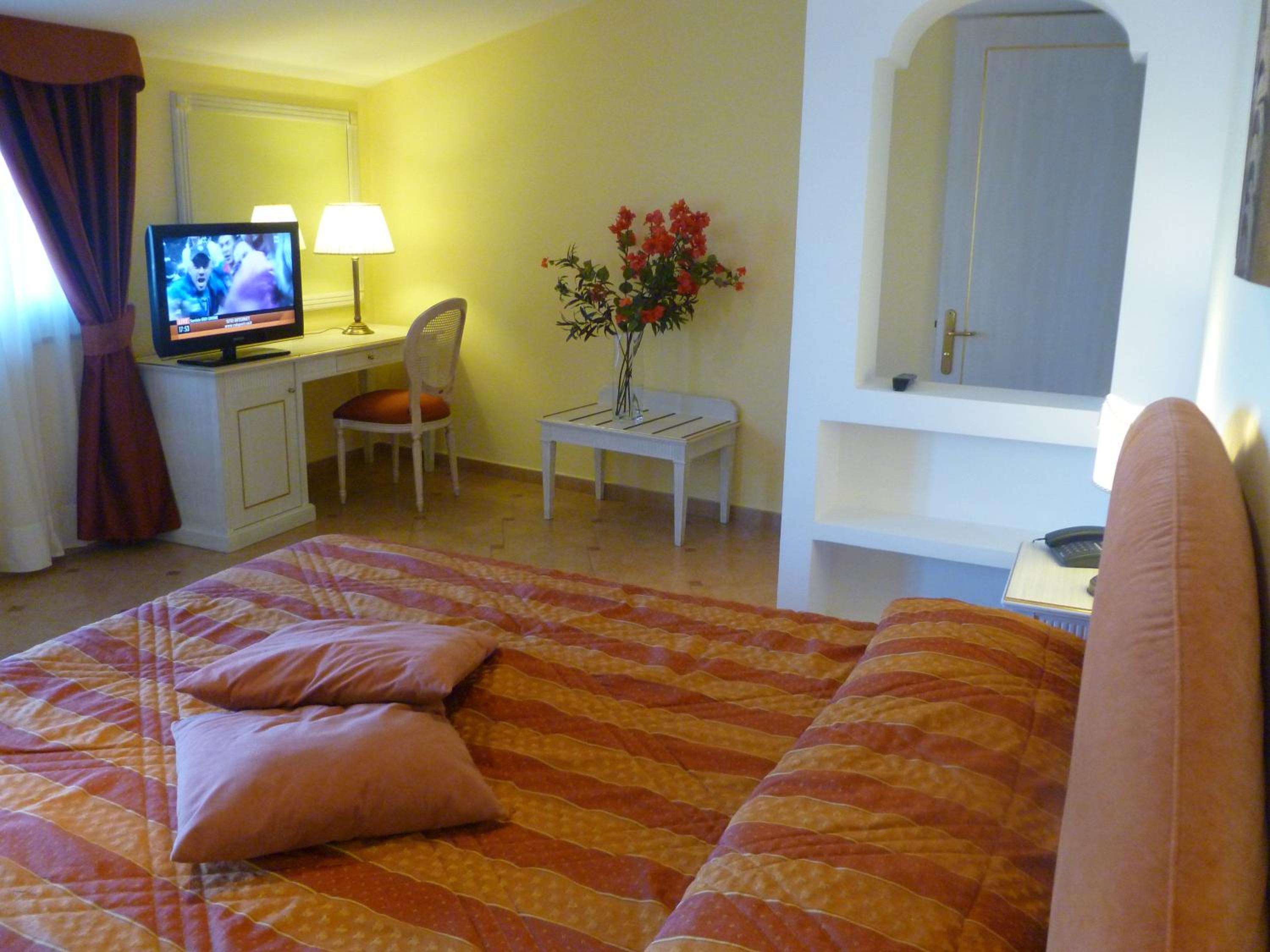 Junior Suite - Photo 1