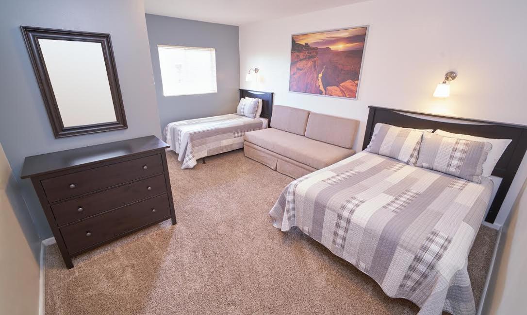 Double and Twin Room photo 1