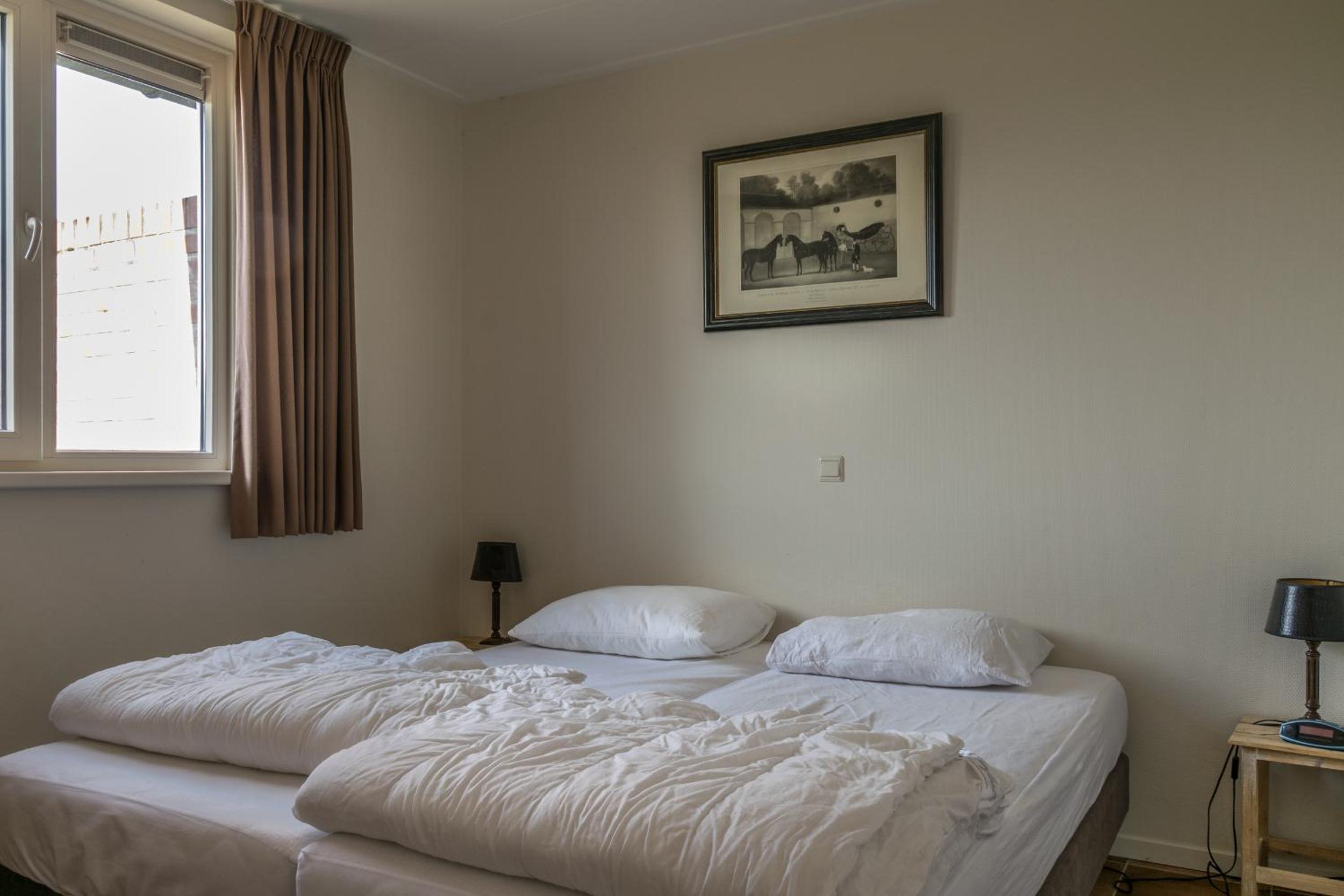 Three-Bedroom House photo 3