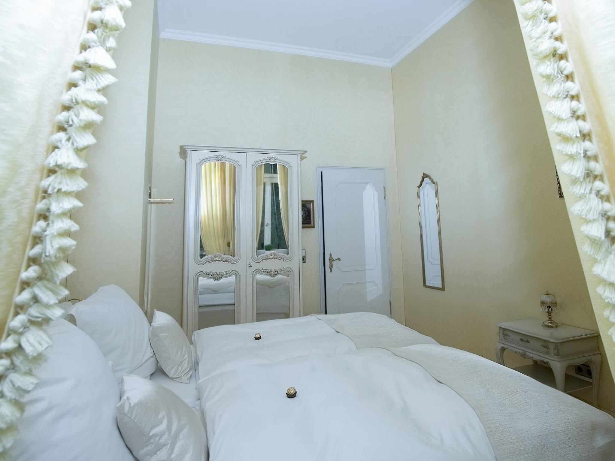 Deluxe Apartment photo 2