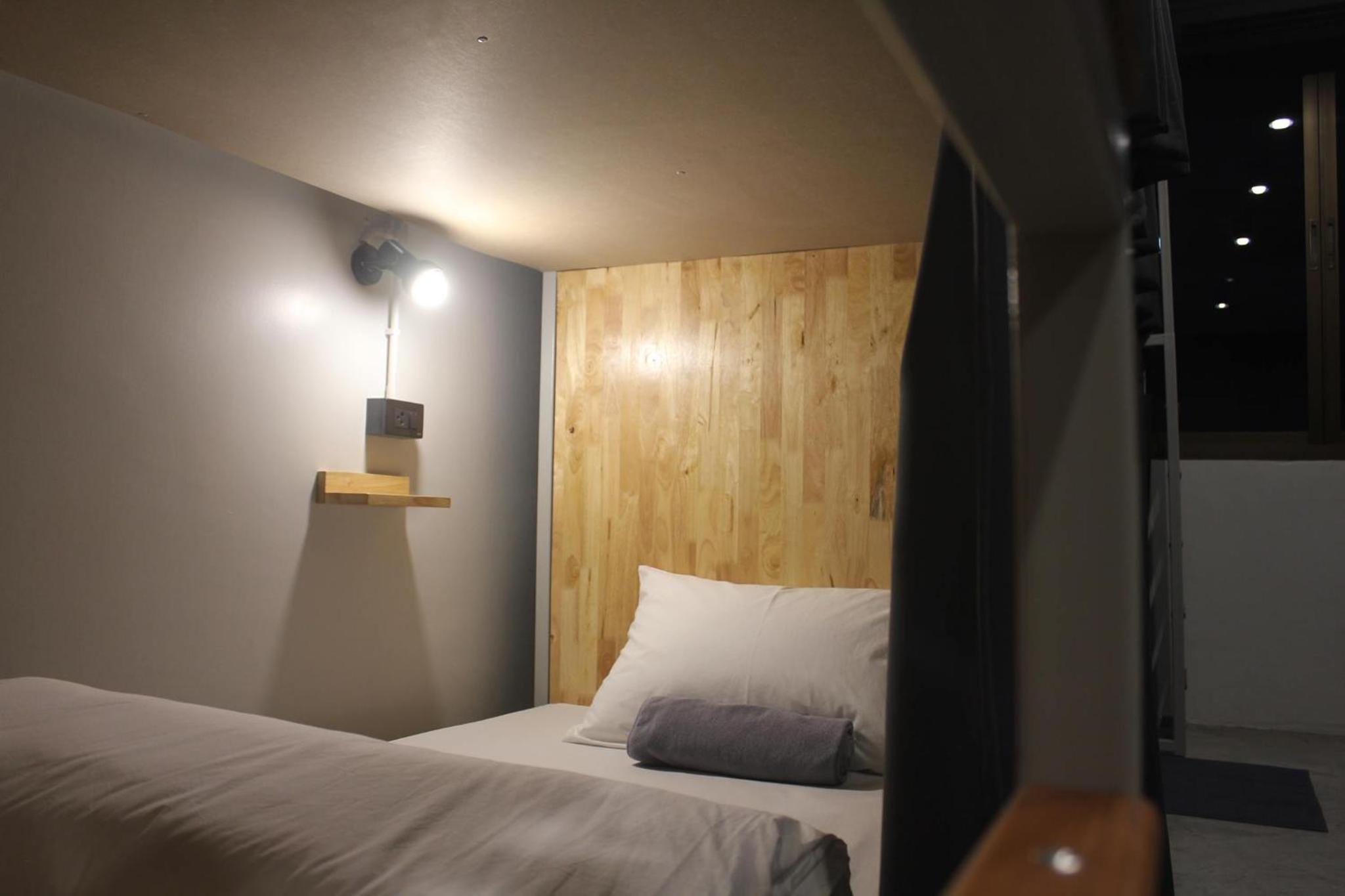 Bed In 6-Bed Female Dormitory Room photo 2