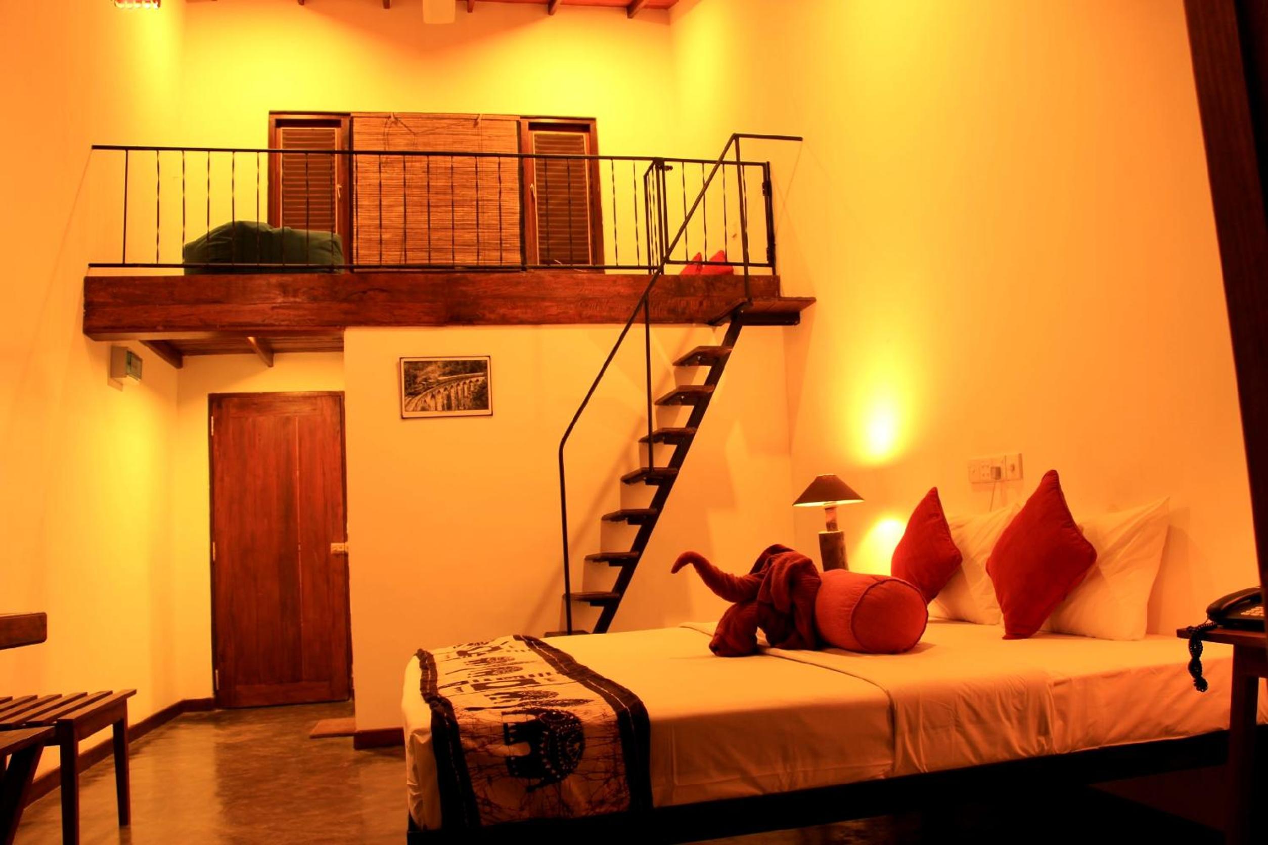 Deluxe Double Room with Free 24 hours Check-in & Check-out - Photo 1