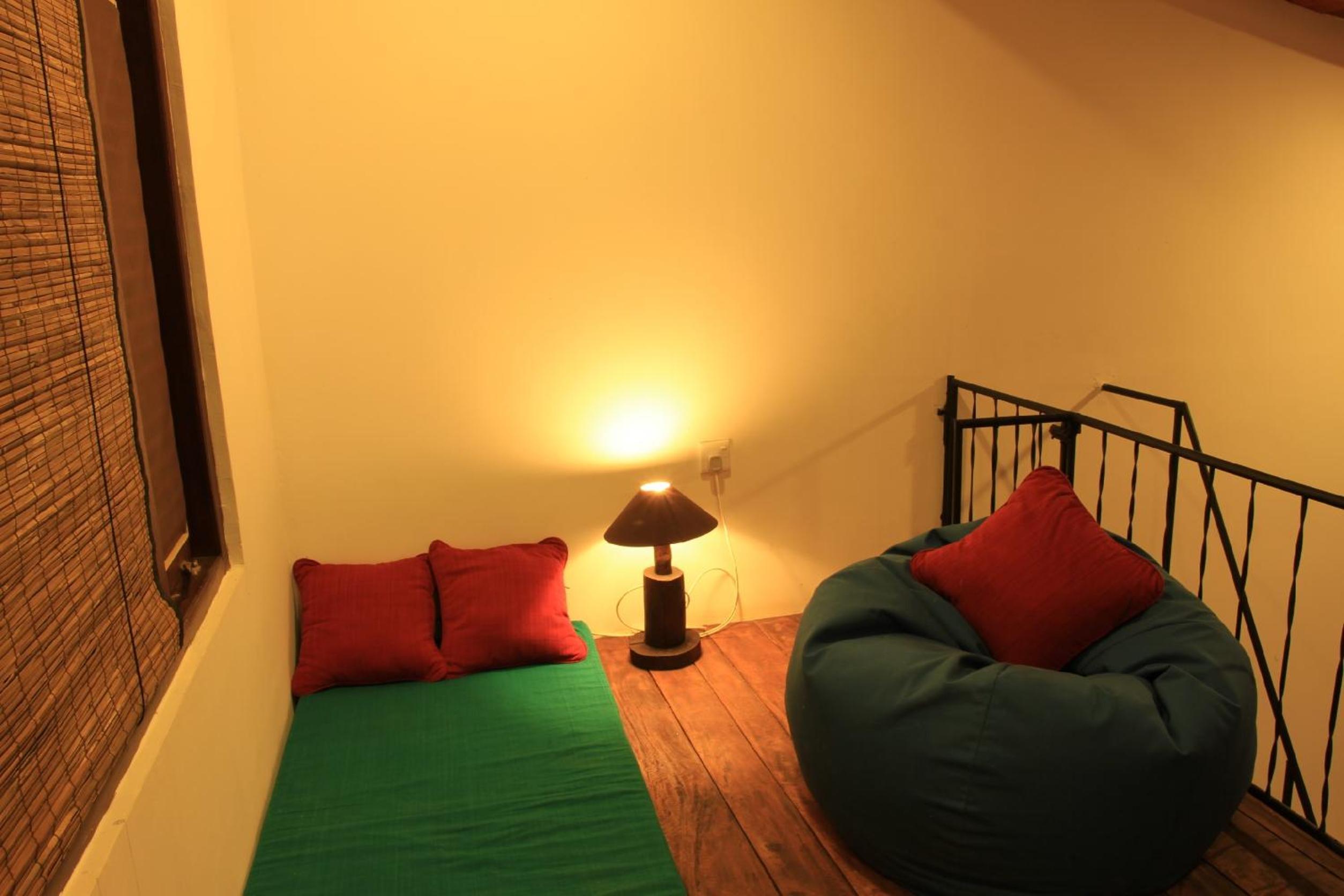 Deluxe Double Room with Free 24 hours Check-in & Check-out - Photo 11