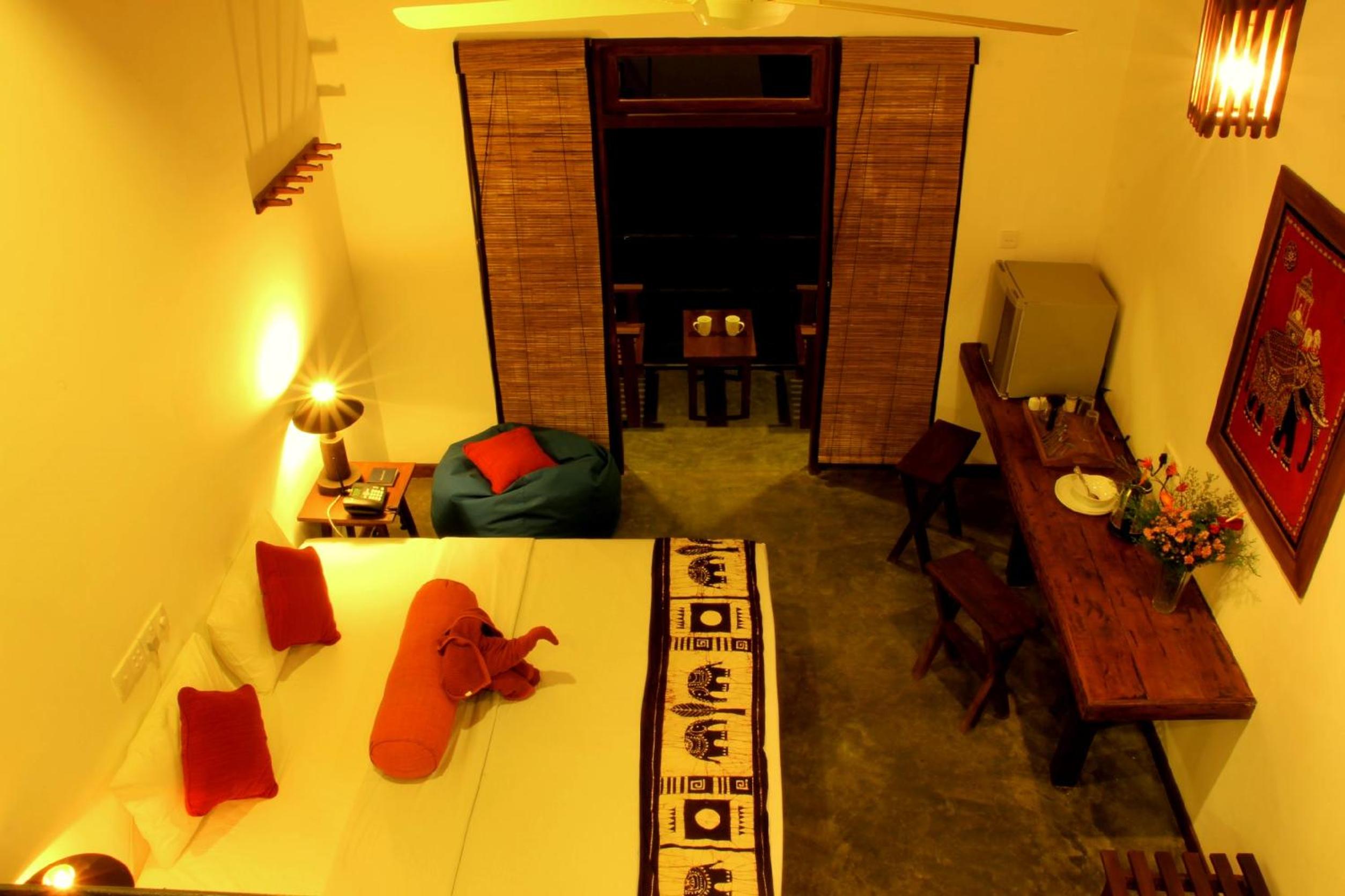 Deluxe Double Room with Free 24 hours Check-in & Check-out - Photo 14