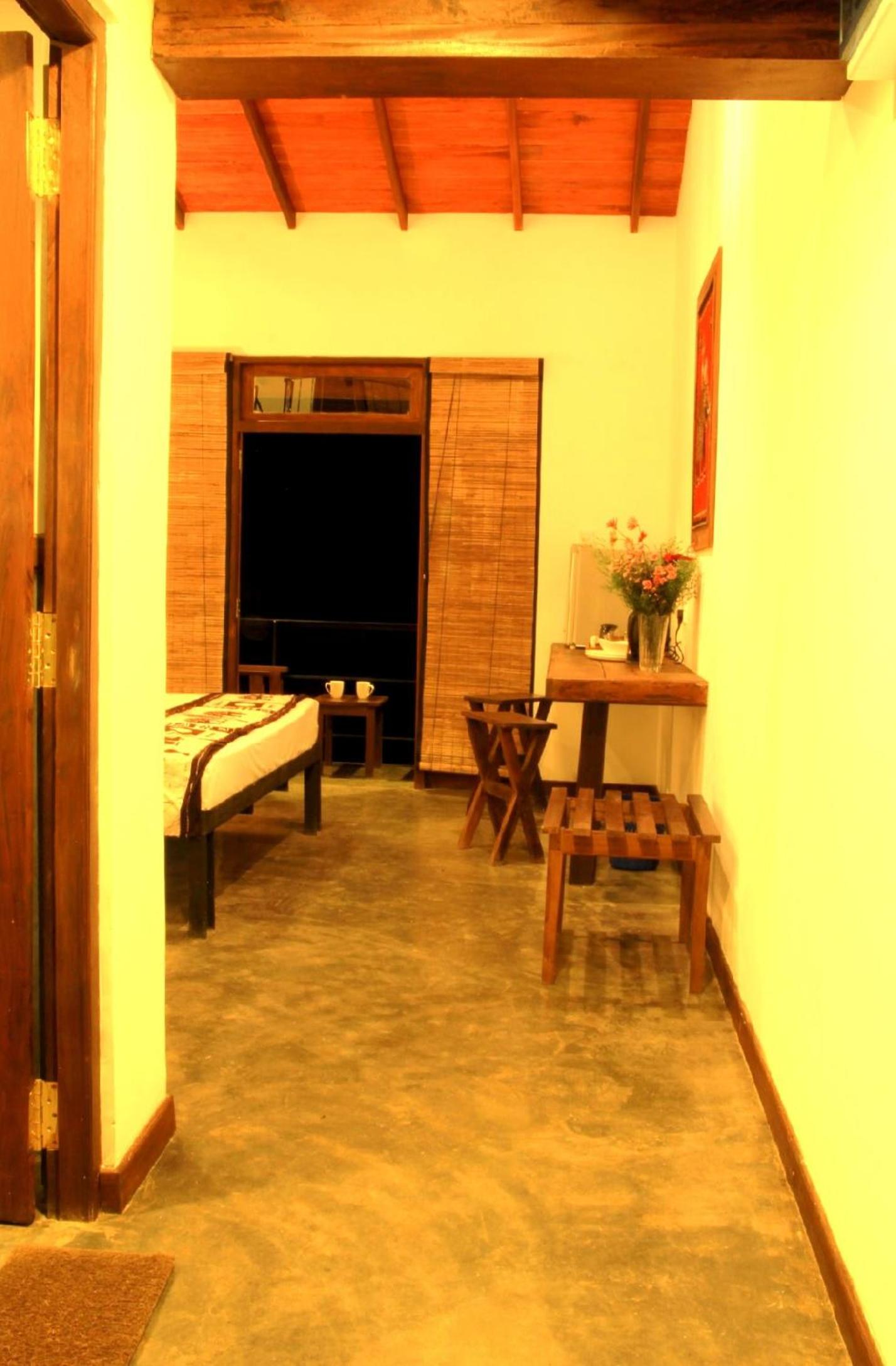 Deluxe Double Room with Free 24 hours Check-in & Check-out - Photo 15
