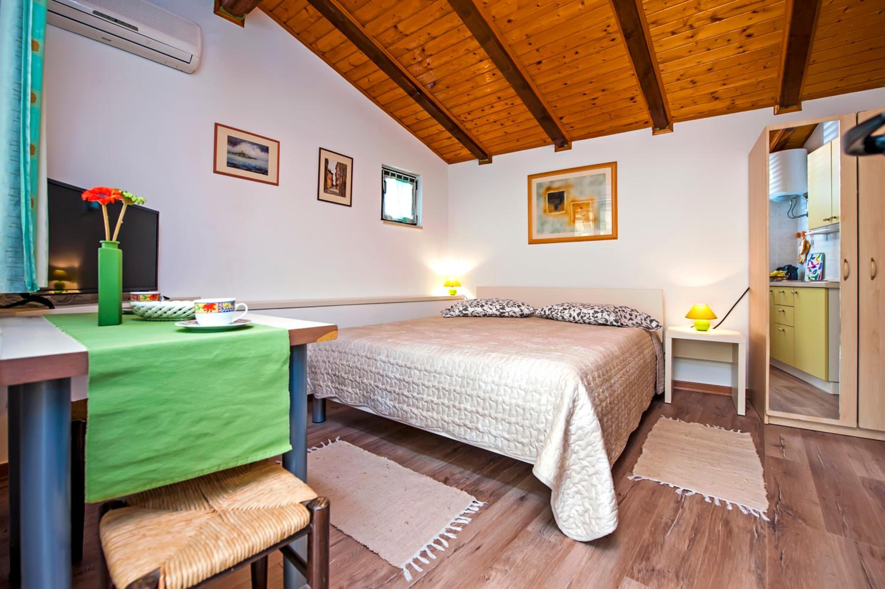 Studio Apartment with Patio