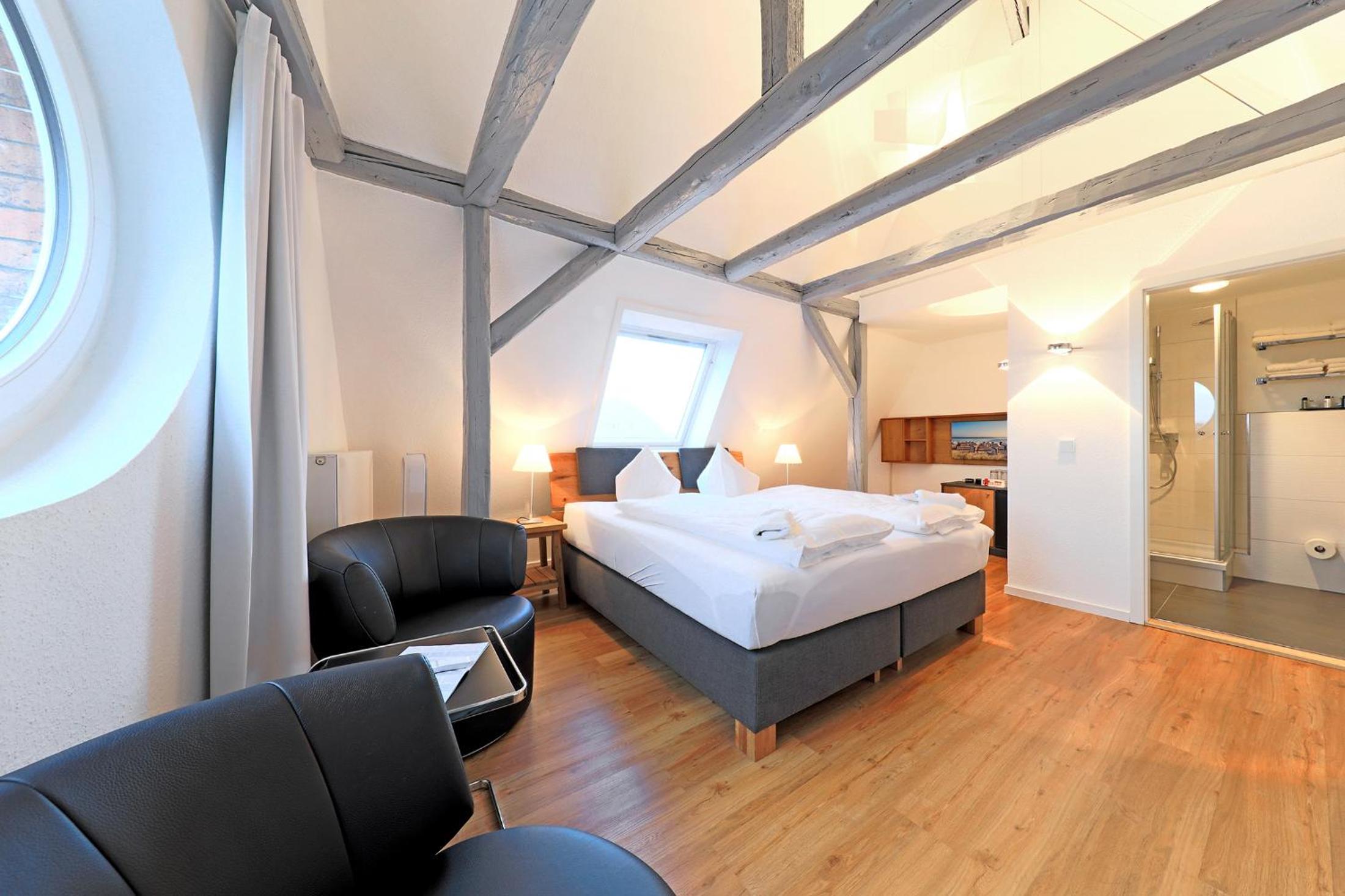 Deluxe Double Room with River View photo 1