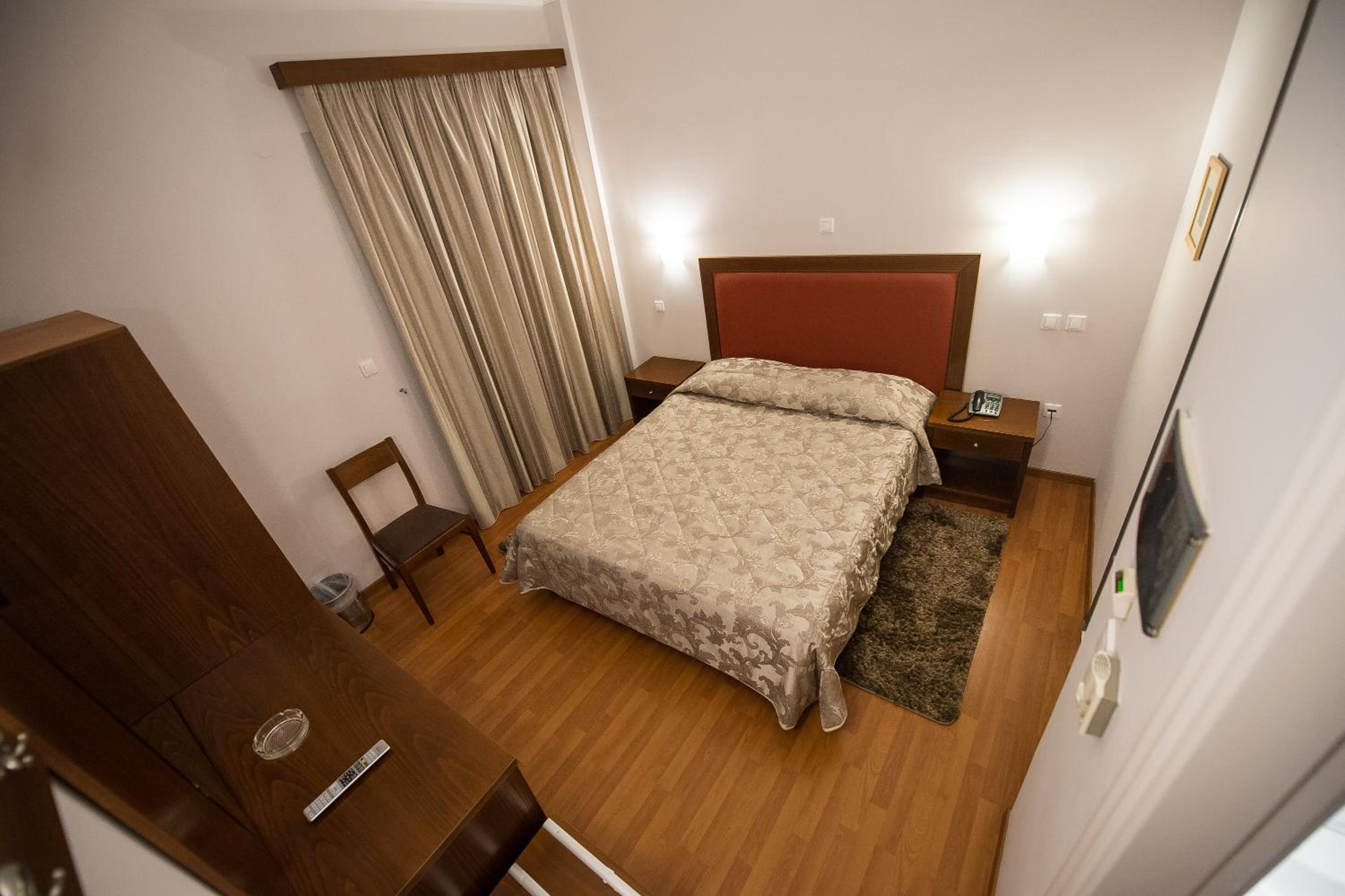 Double or Twin Room with Shower photo 2