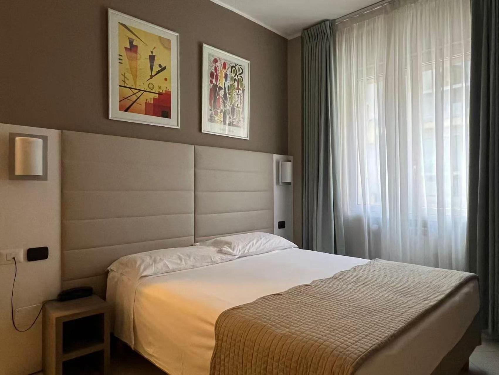 Deluxe Double or Twin Room with Balcony
