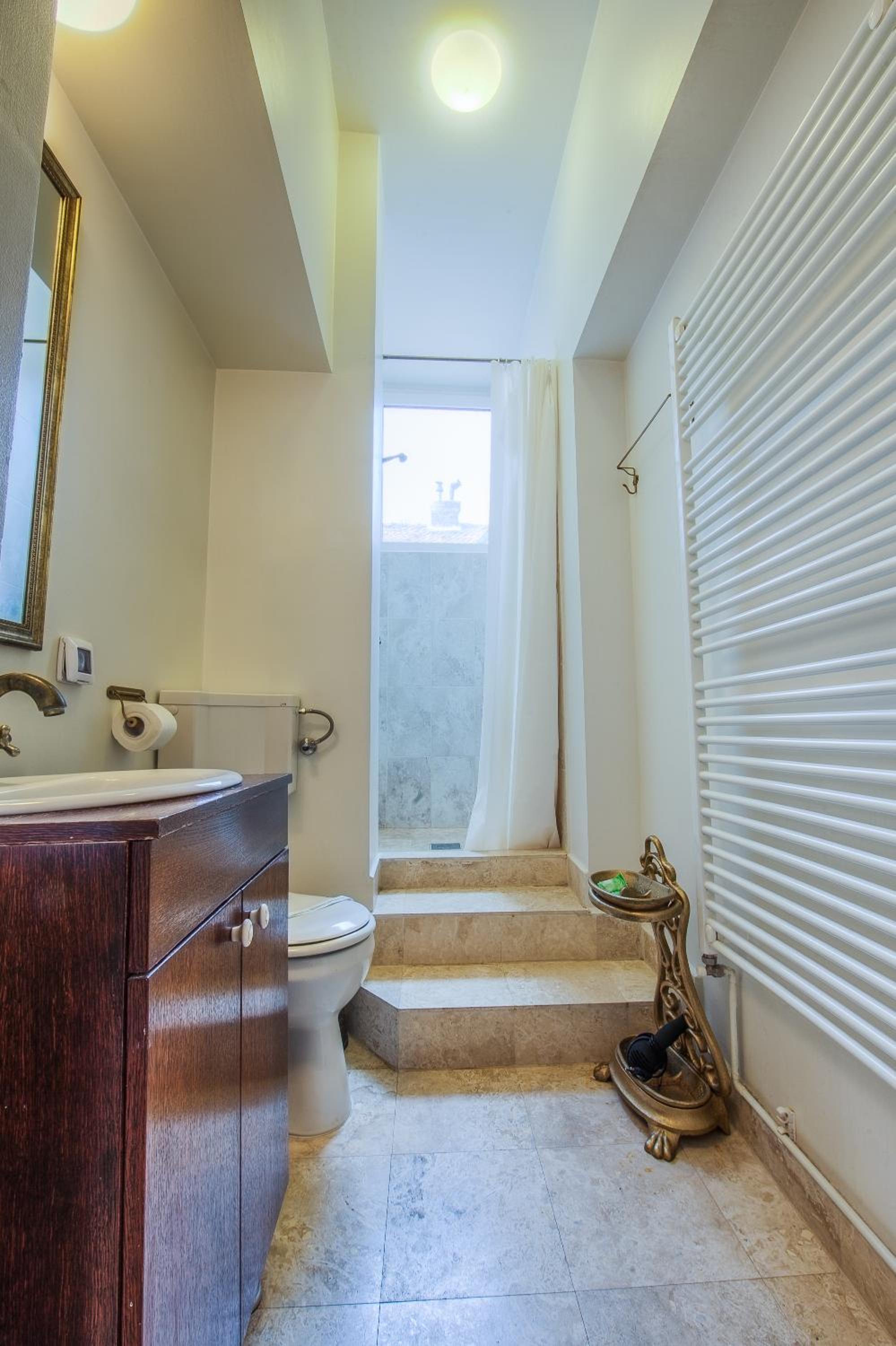 Deluxe Suite photo 2