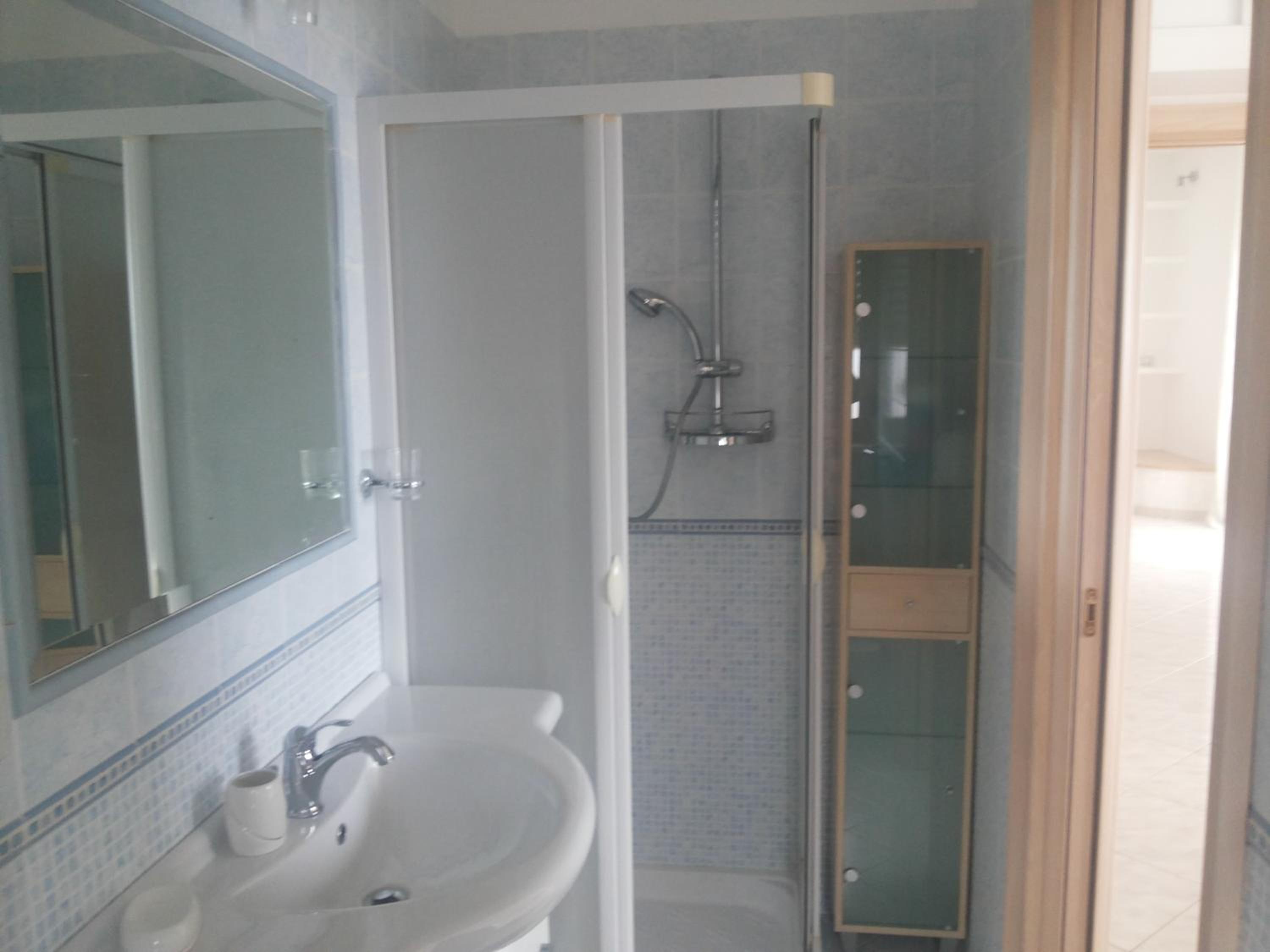 Penthouse Apartment - Photo 35