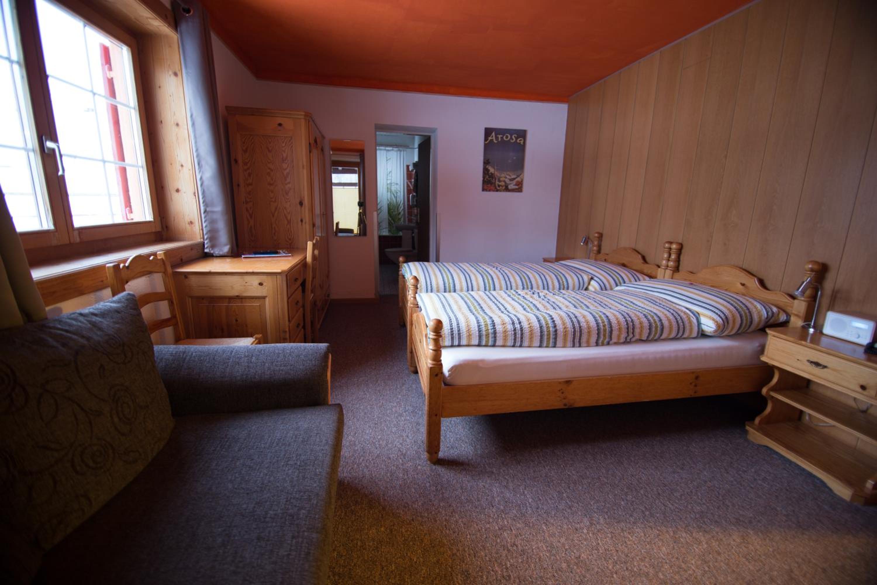 Standard Double Room - Photo 6