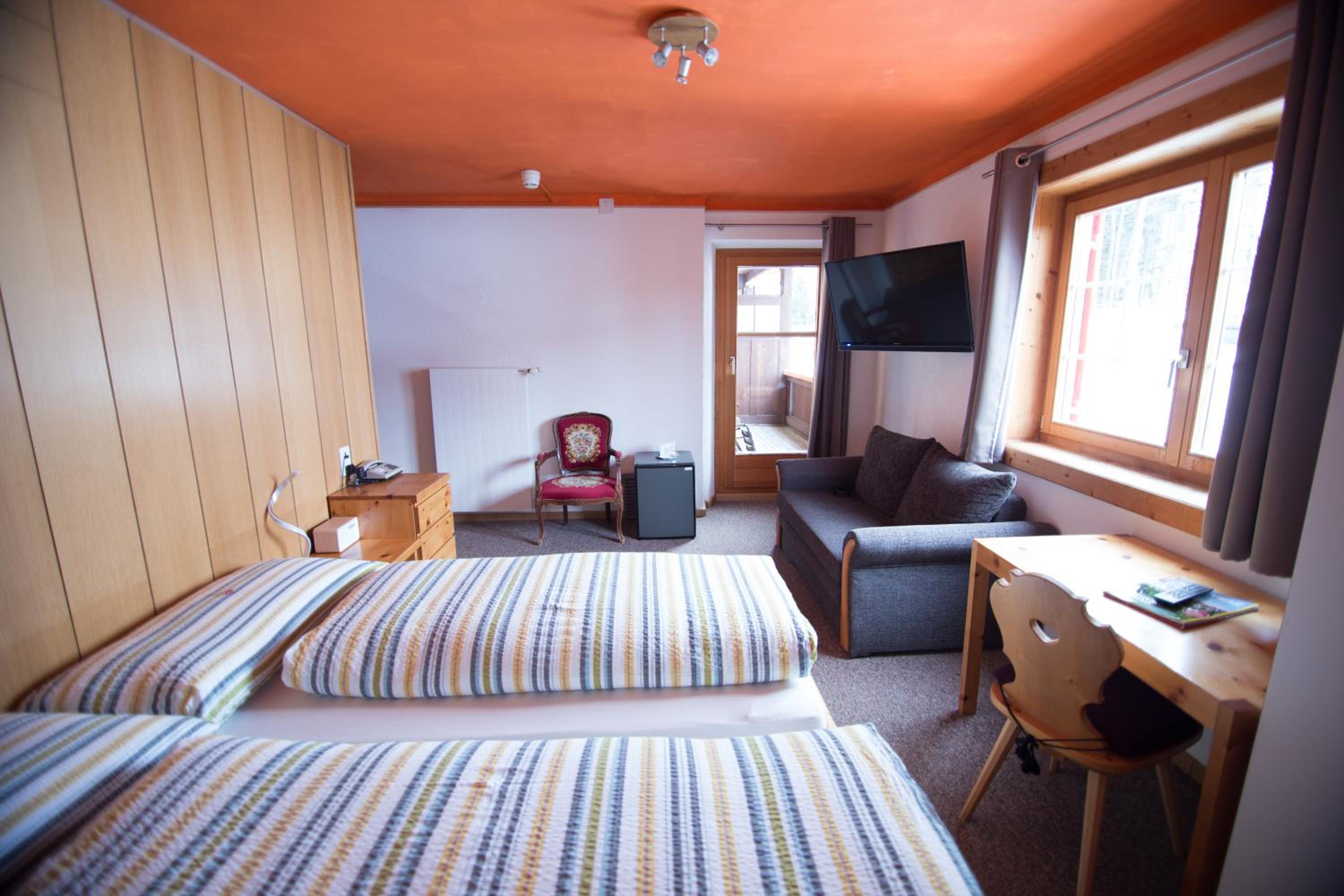 Standard Double Room - Photo 5