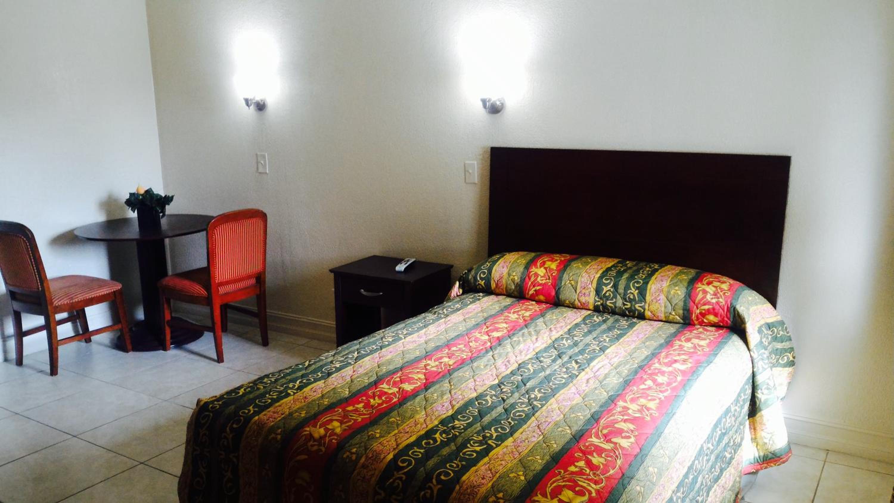 Budget Double Room - Photo 1