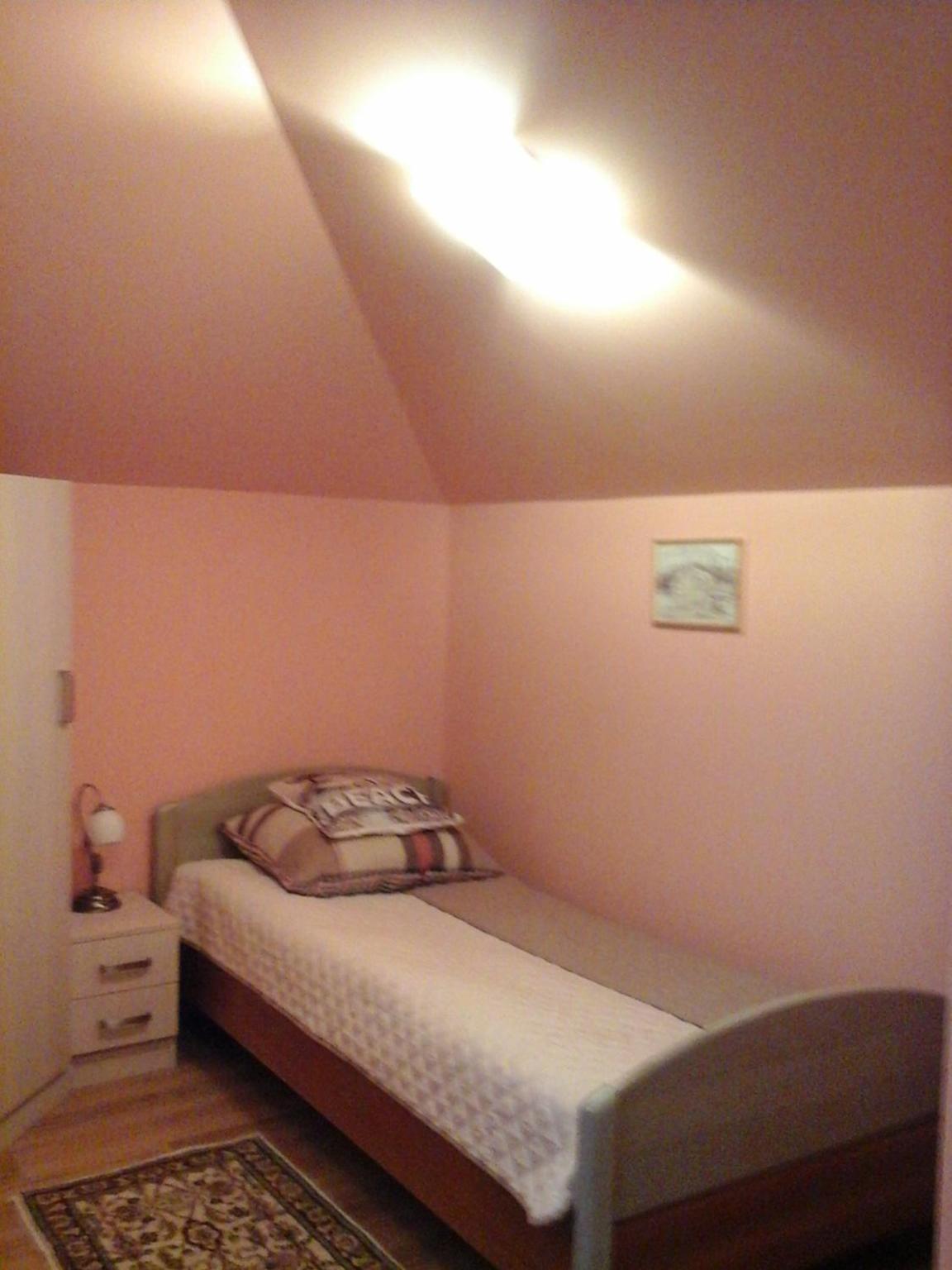 Single Room with Bathroom photo 1