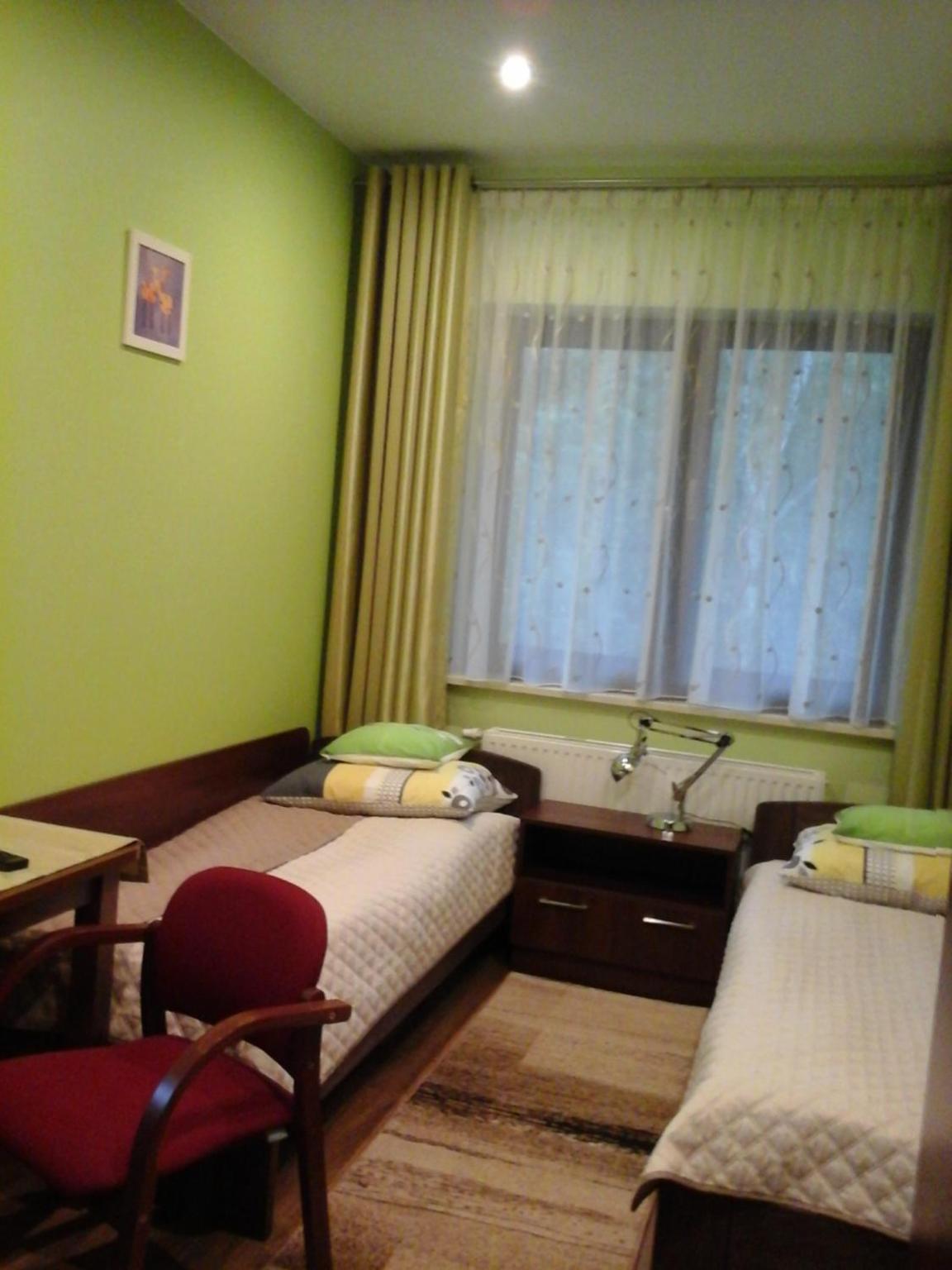 Twin Room with Bathroom photo 1