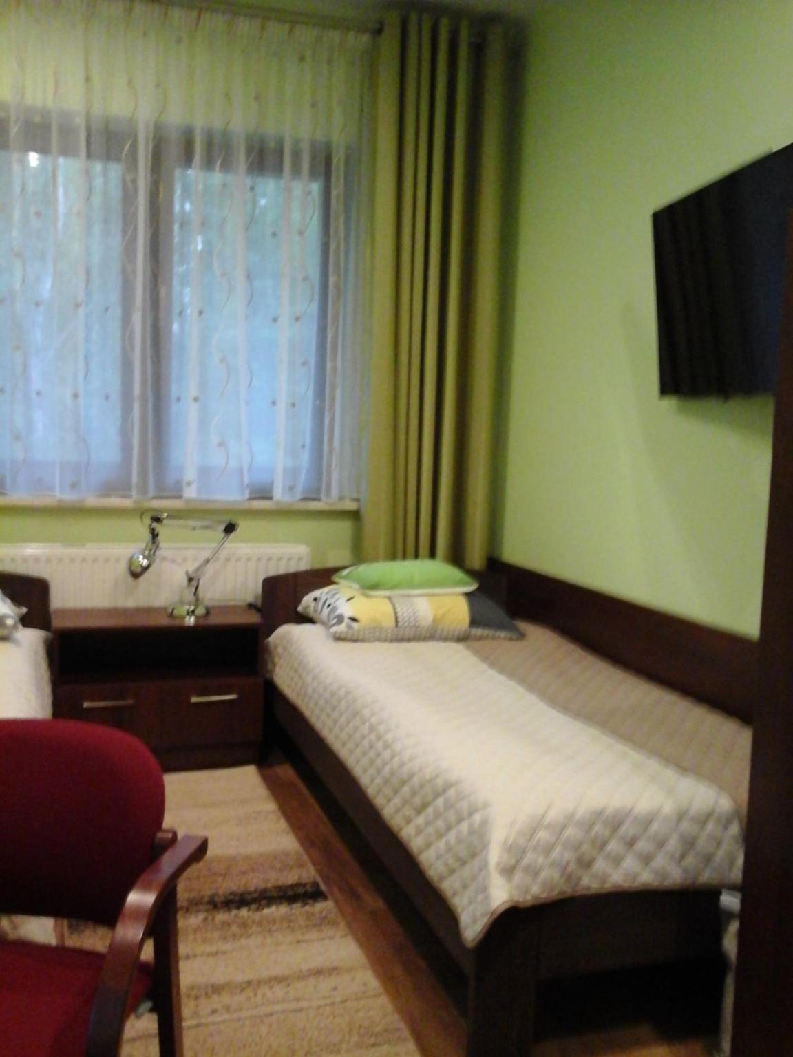 Twin Room with Bathroom photo 2
