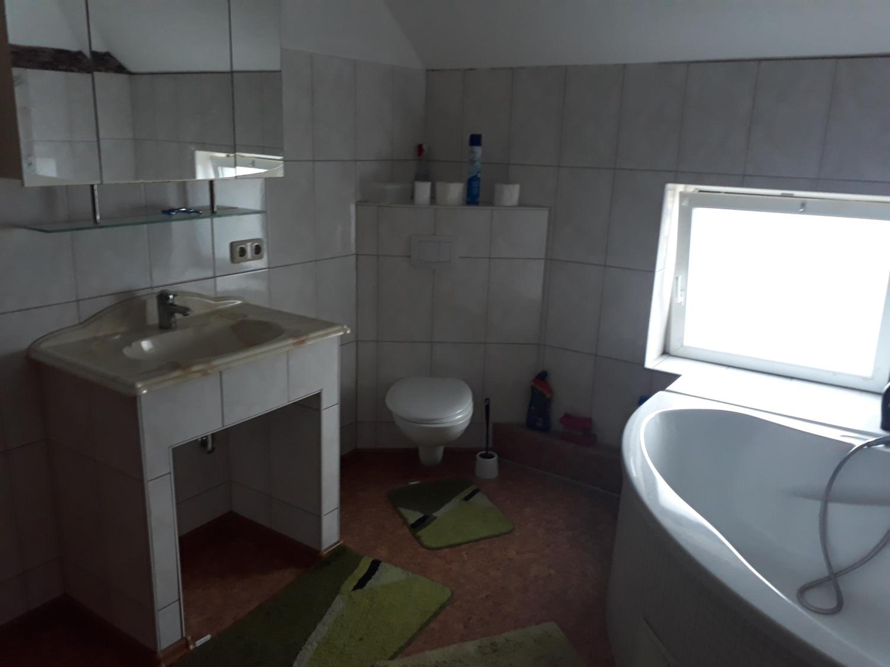 Standard Twin Room - Photo 6