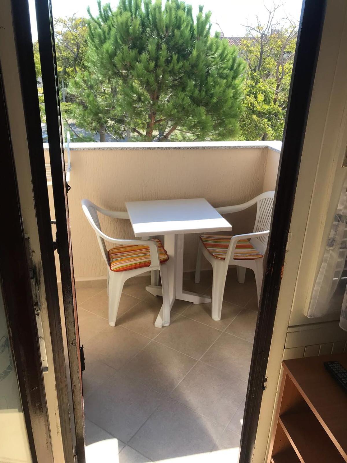 Studio Apartment - Photo 9