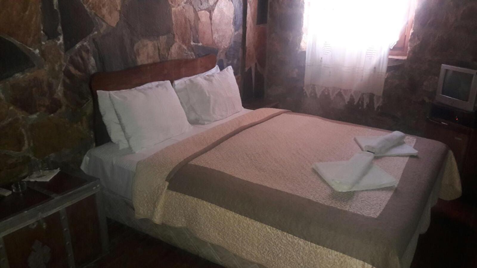 Large Single Room photo 1