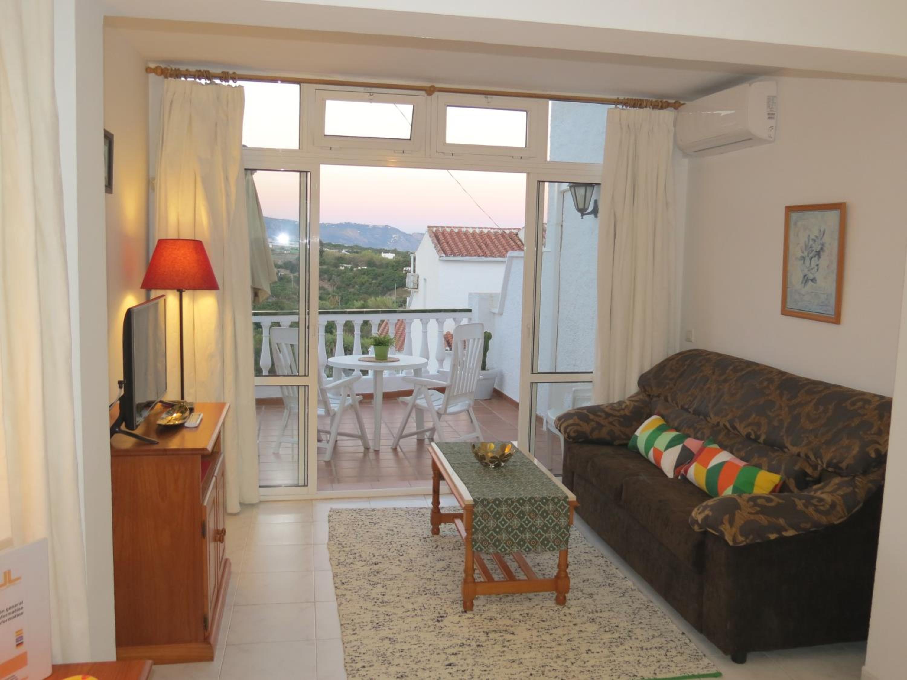 Estudio con terraza