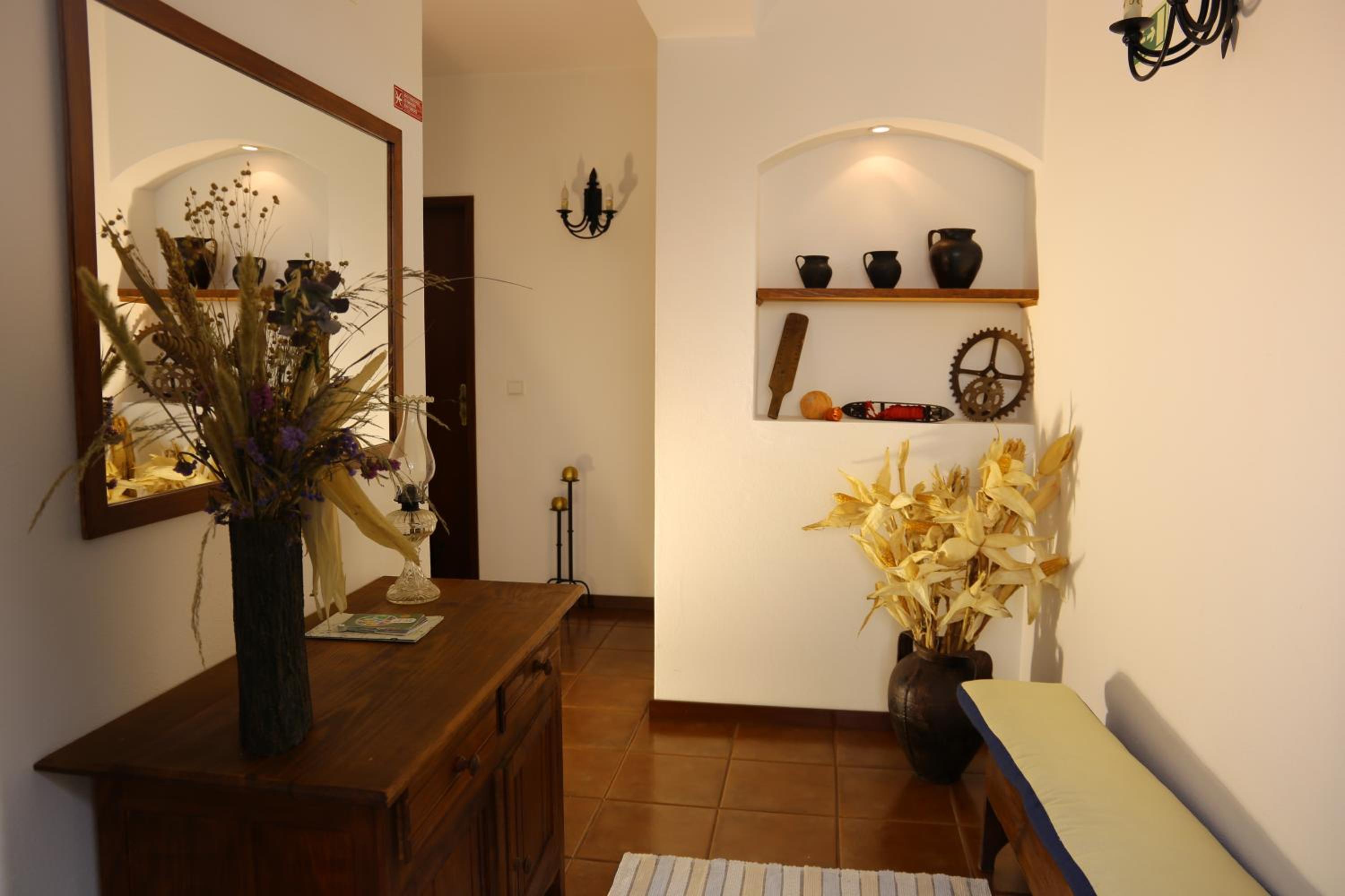 Two-Bedroom House - Photo 29