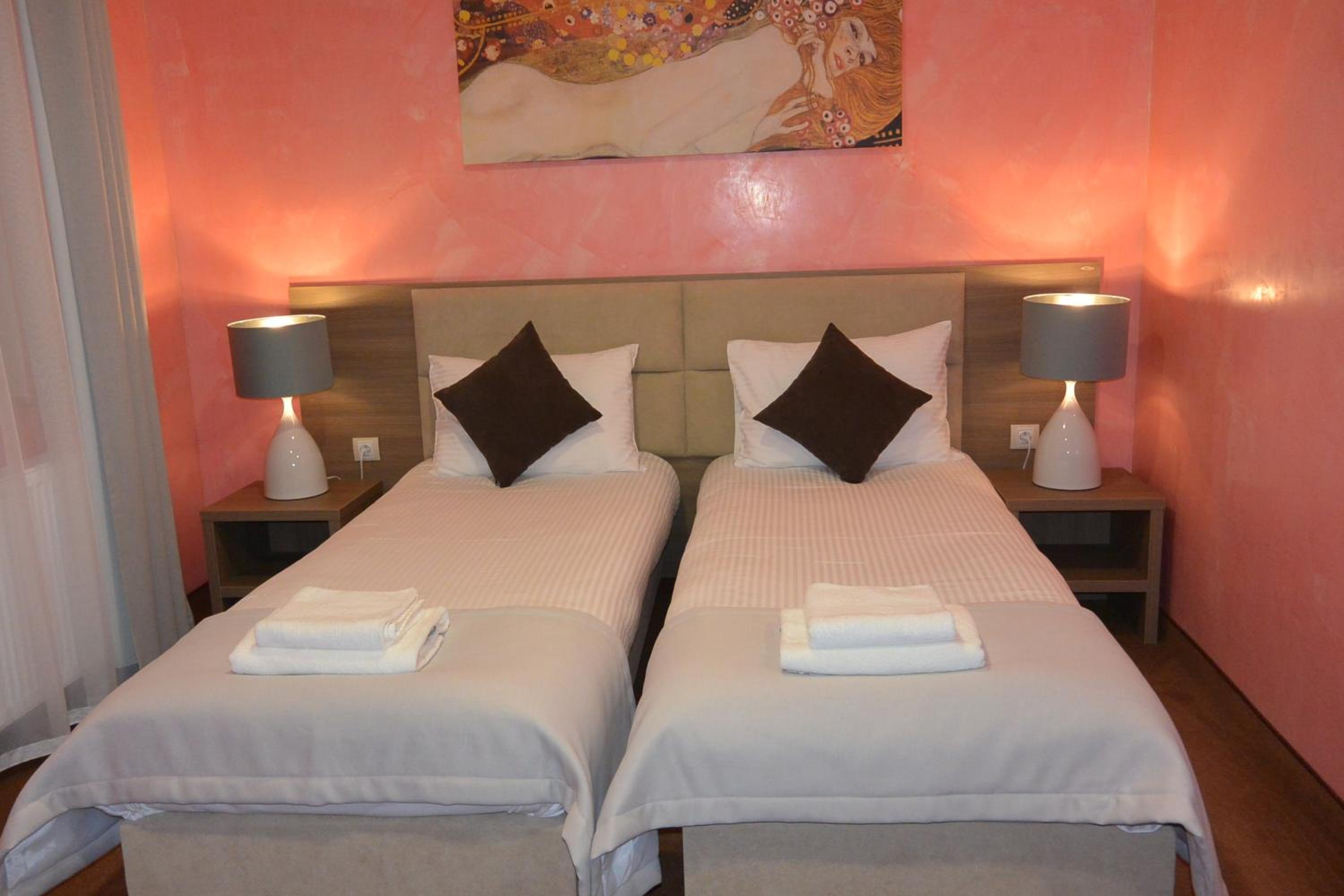Superior Twin Room - Photo 9