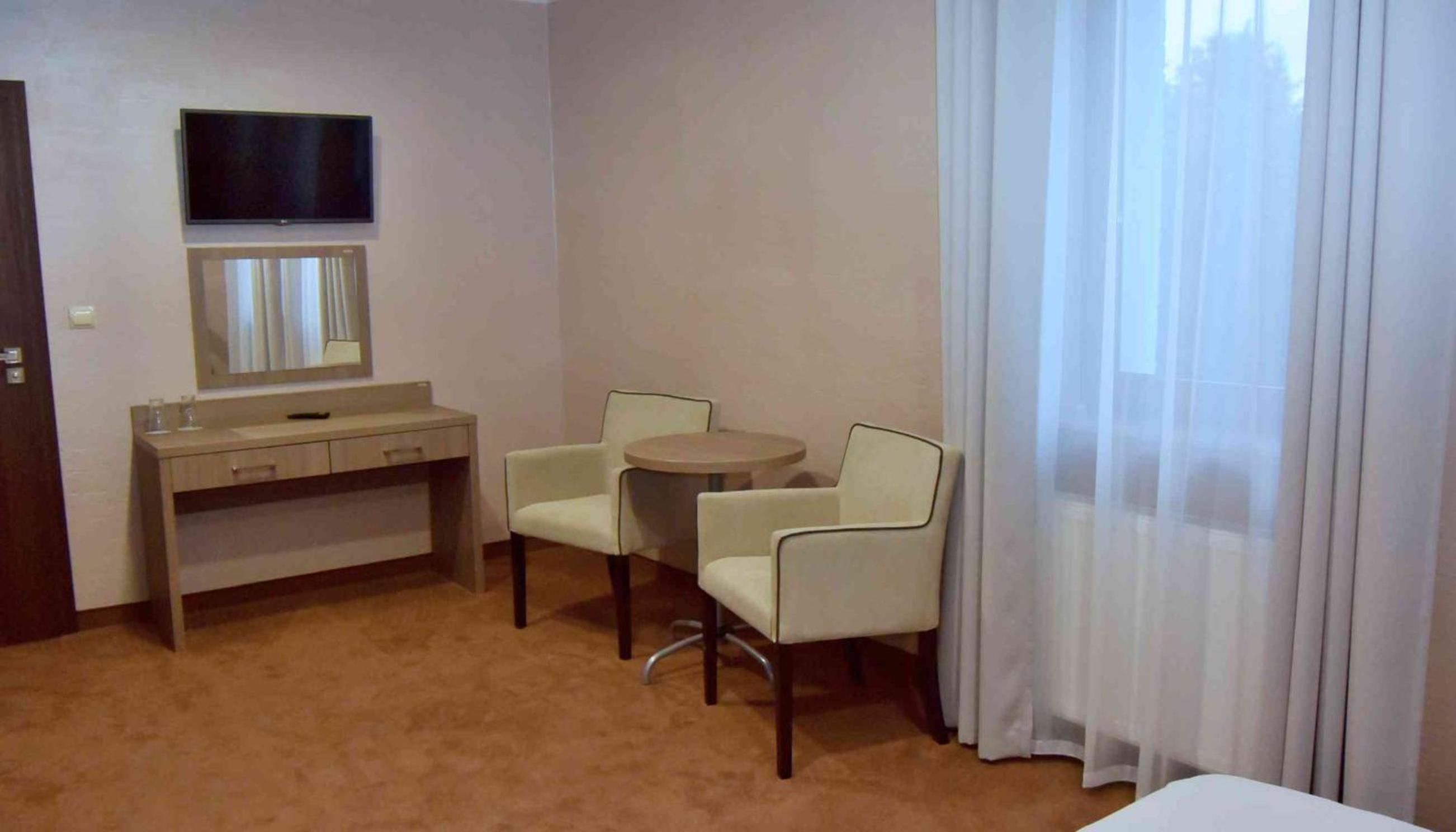 Superior Twin Room - Photo 6