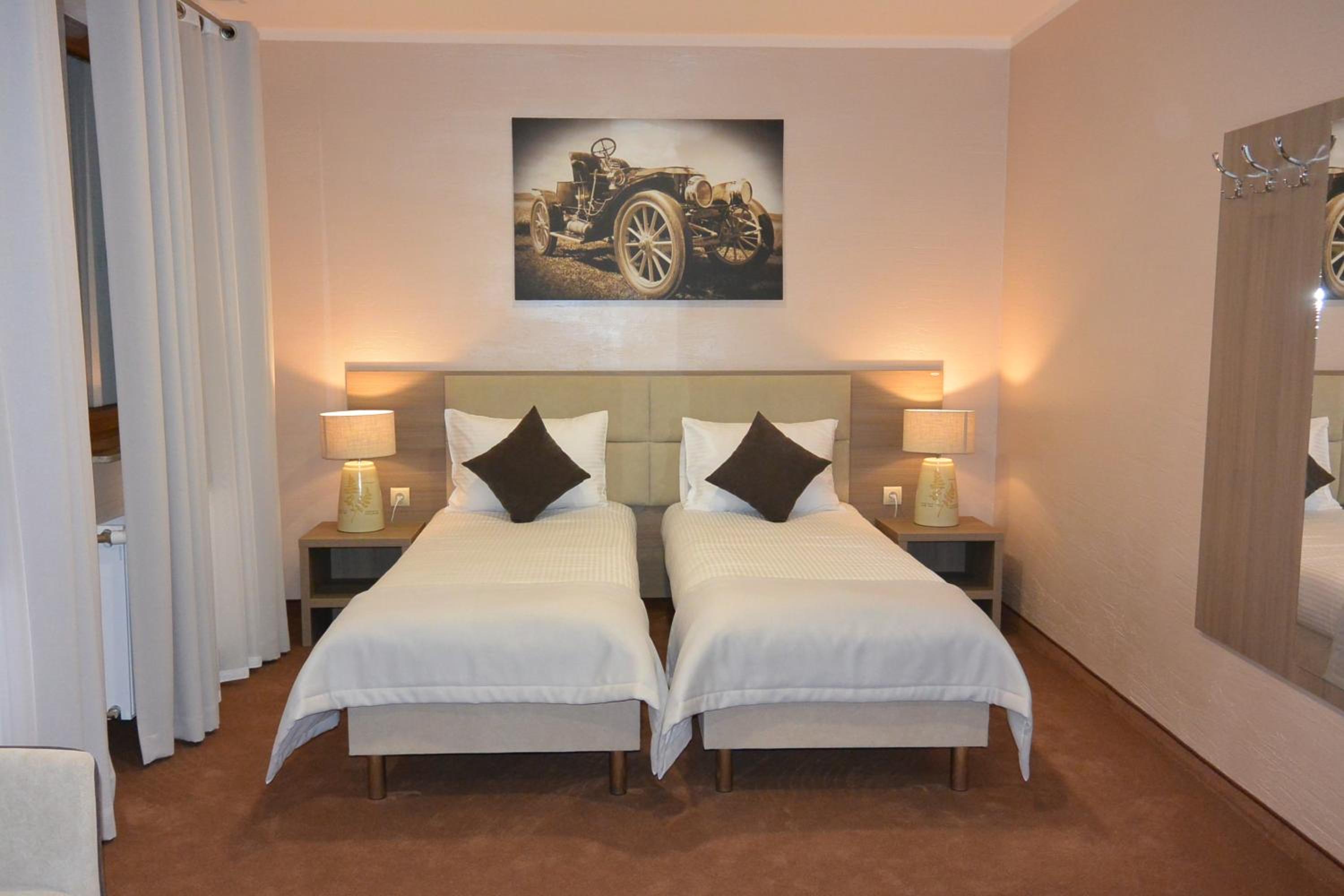 Superior Twin Room - Photo 7