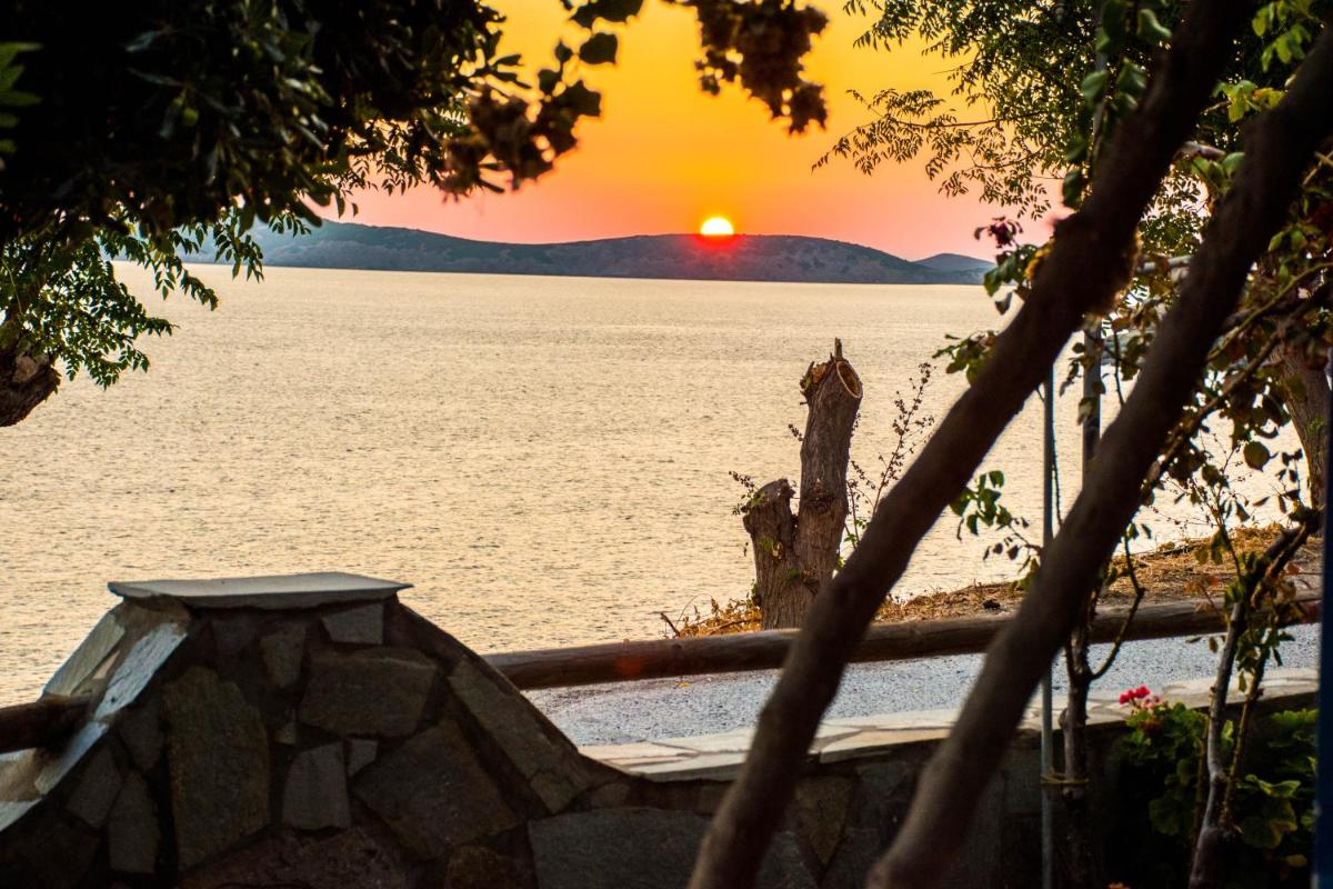 Two-Bedroom Apartment with Sea View photo 2