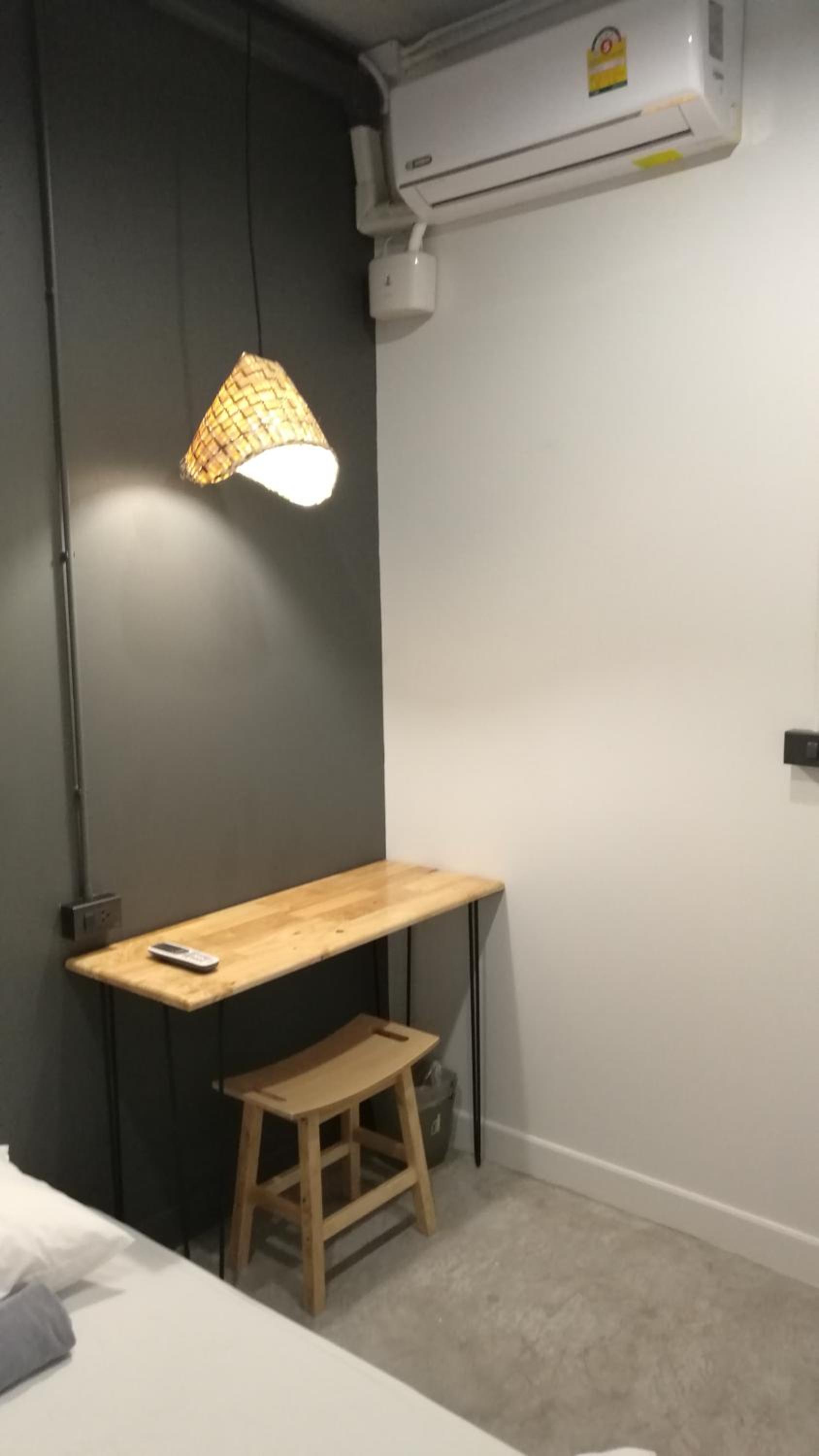 Small Double Room With Shared Bathroom ( No Window) photo 3
