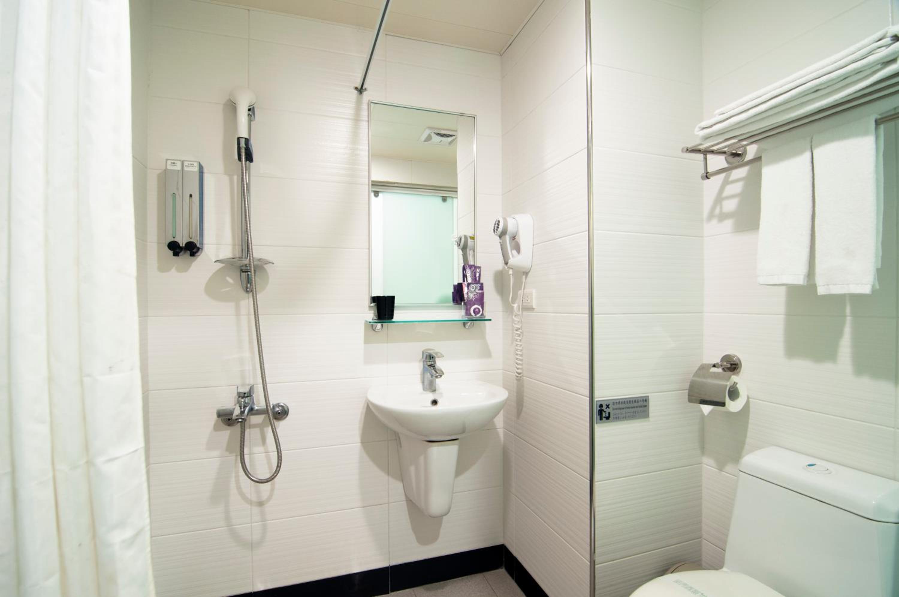 Single Room photo 2