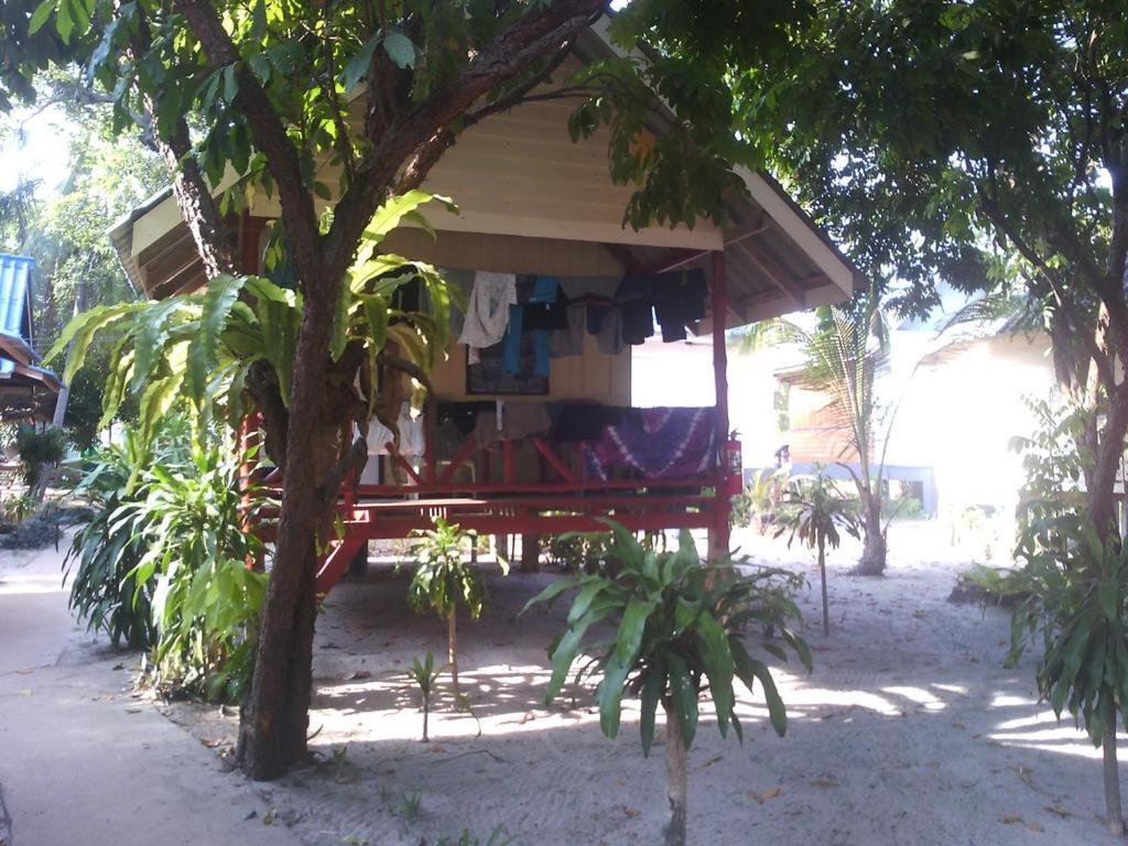 Standard Fan With Garden View