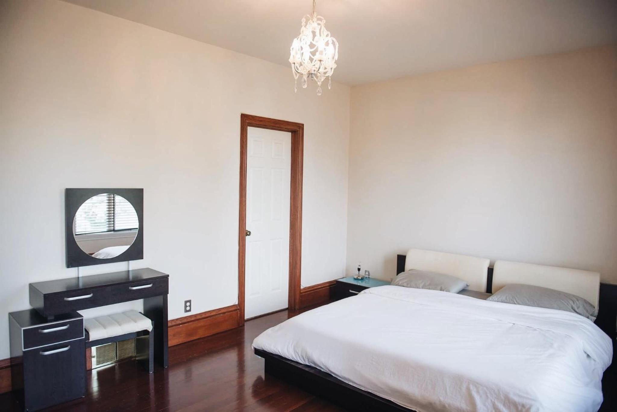 Four-Bedroom House photo 1