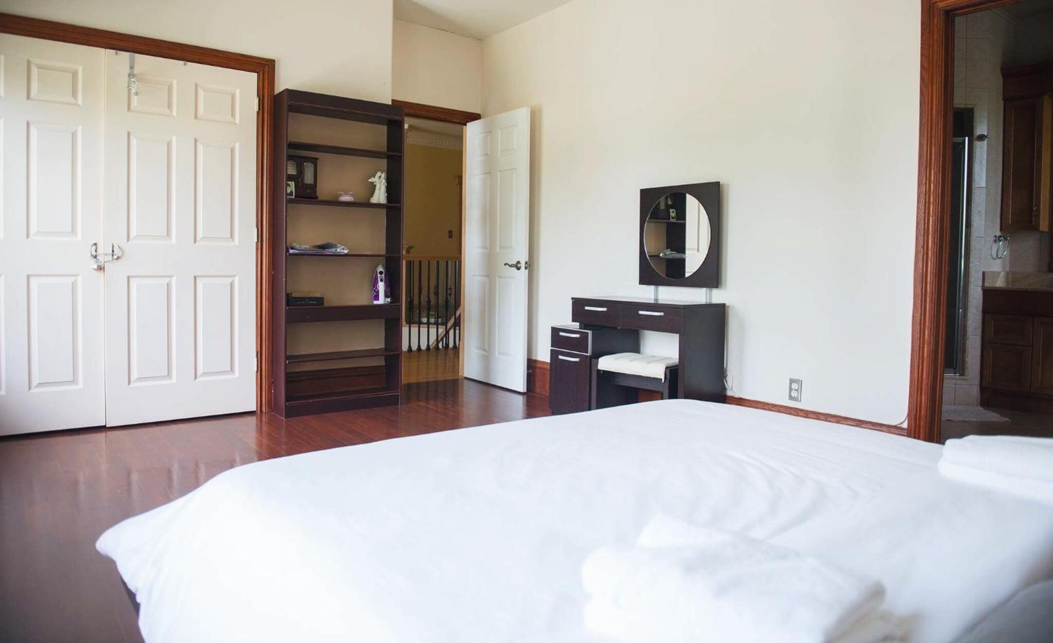 Queen Room with Spa Bath photo 1