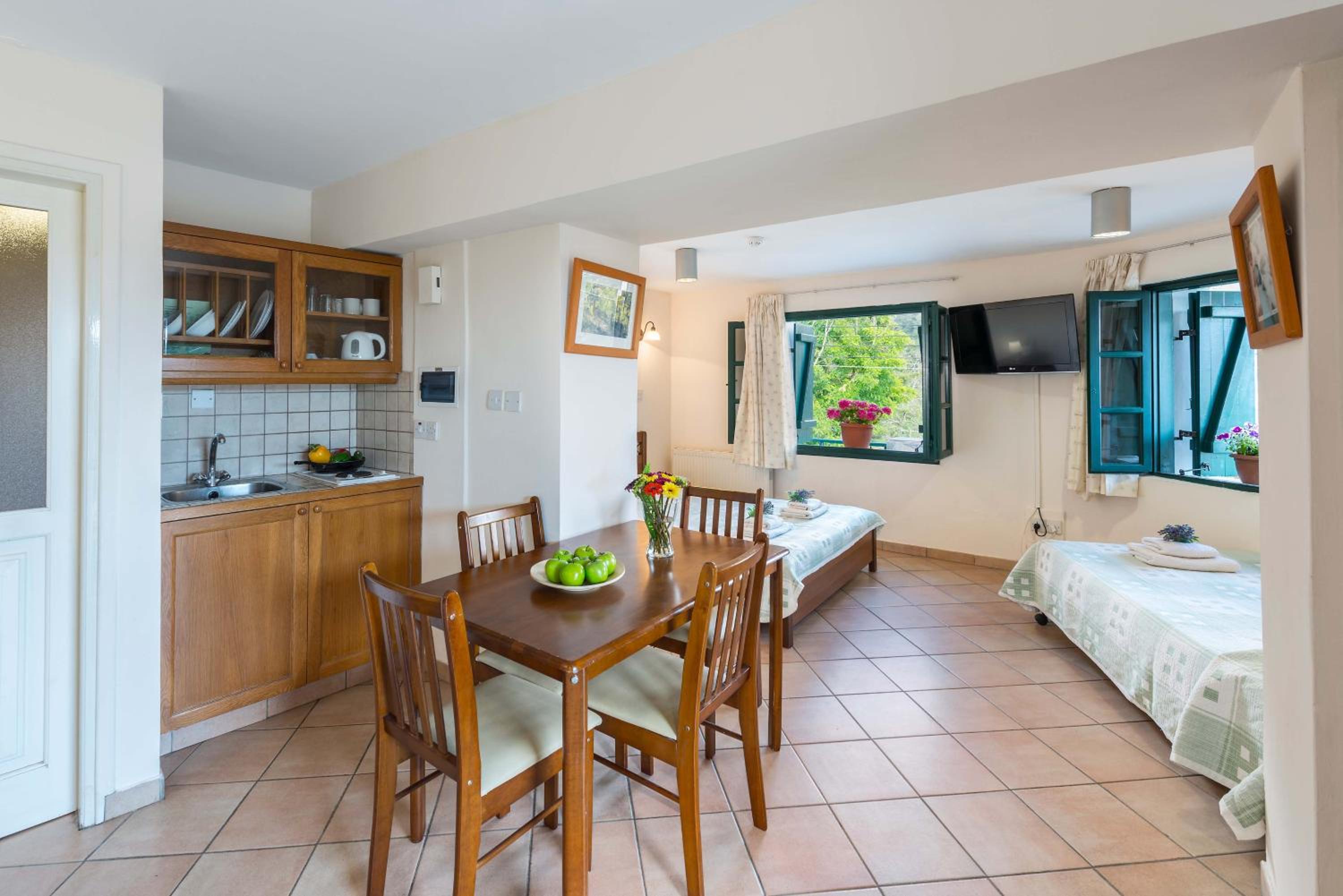 Superior Family Studio with Spa Bath photo 3
