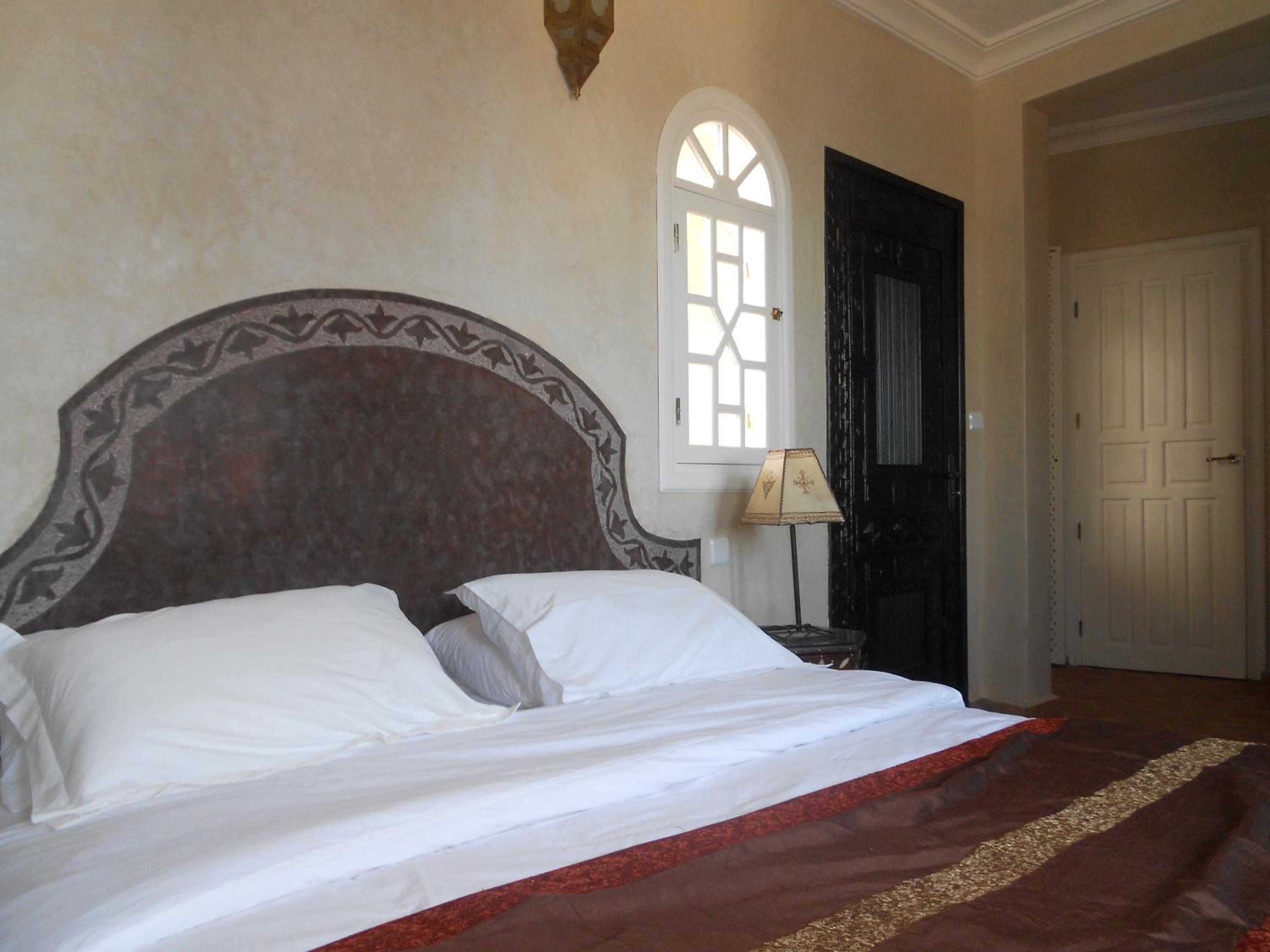 Laaouina Twin Room photo 2