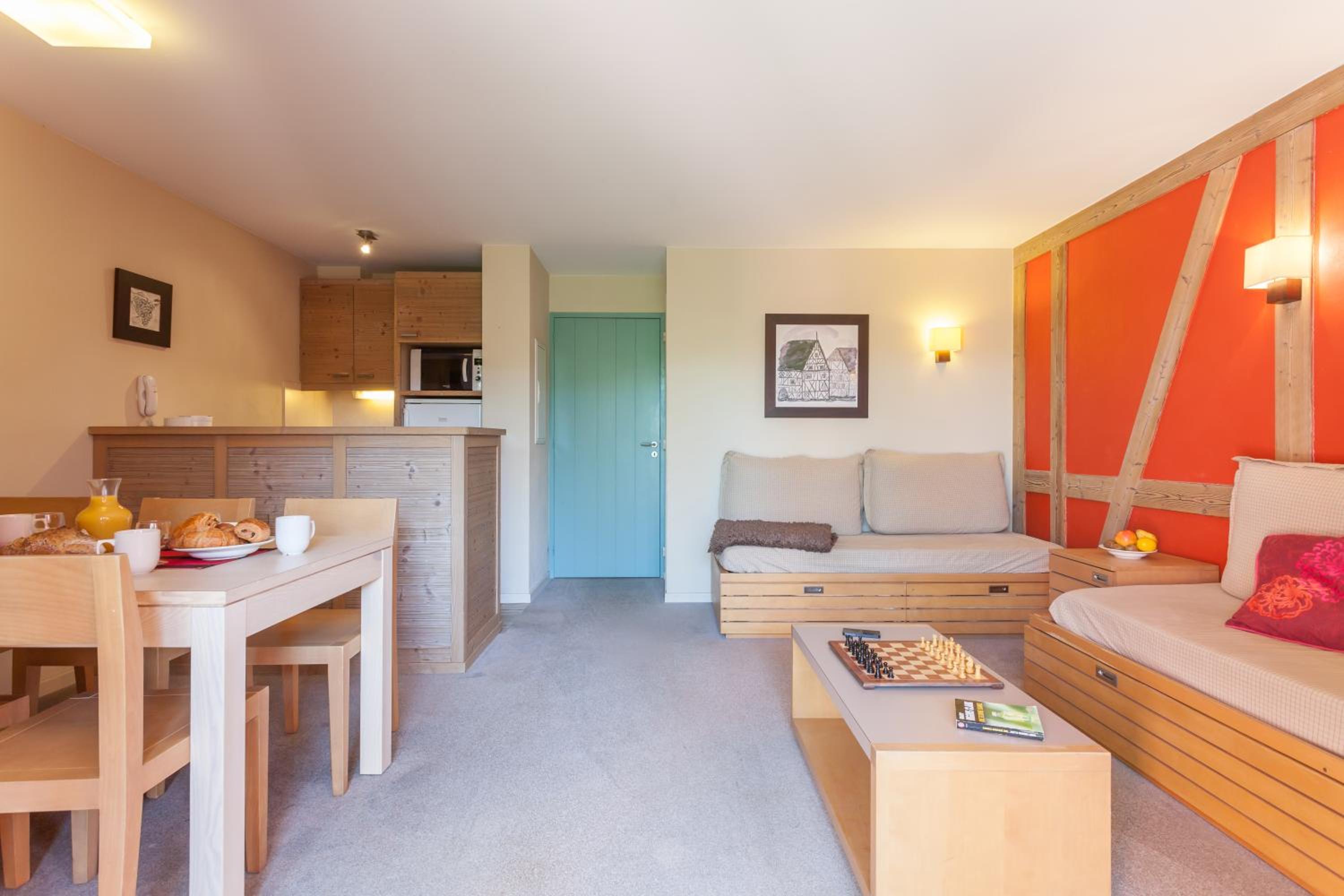 One-Bedroom Apartment (4 People) - Photo 1