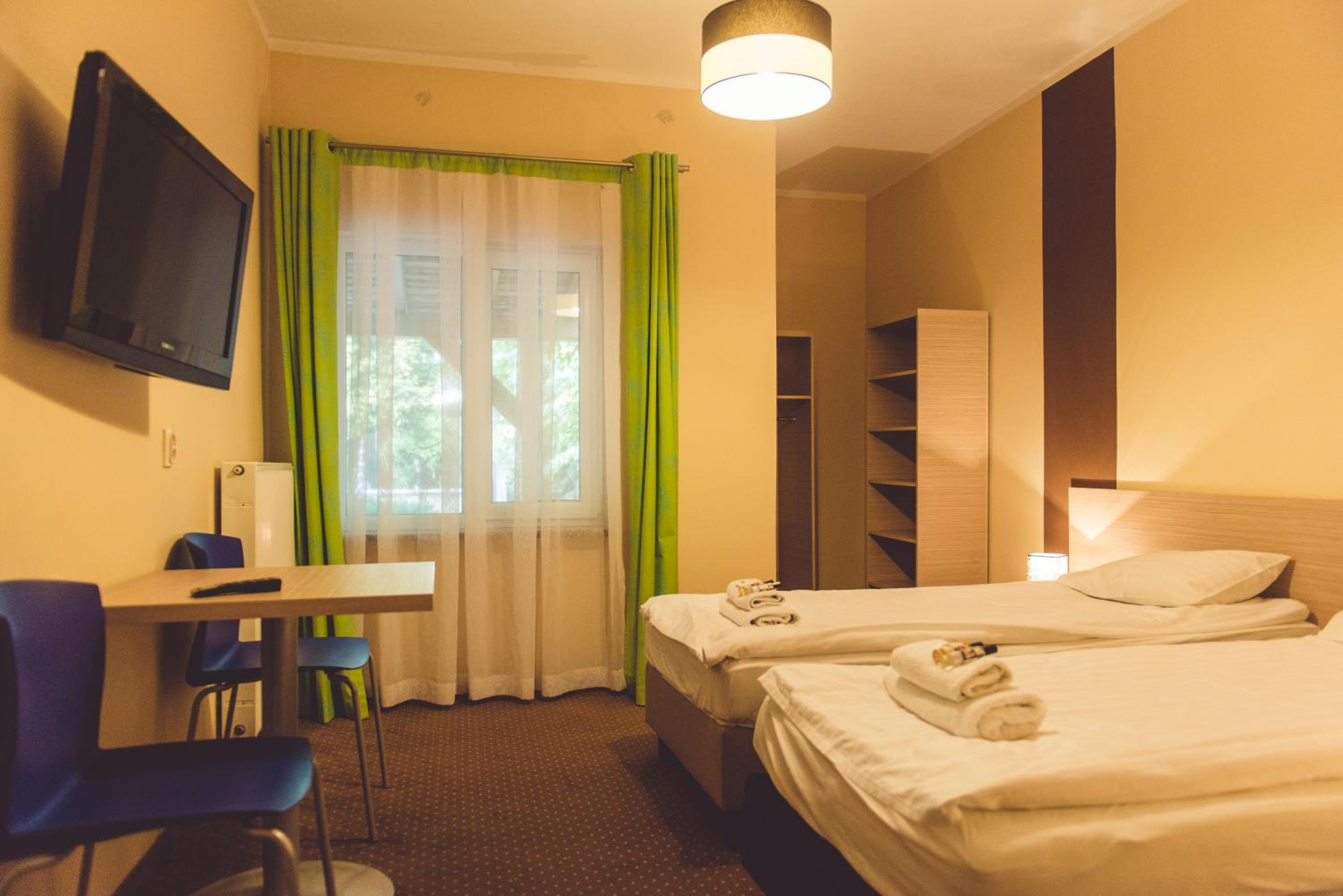 Double Room - Photo 12