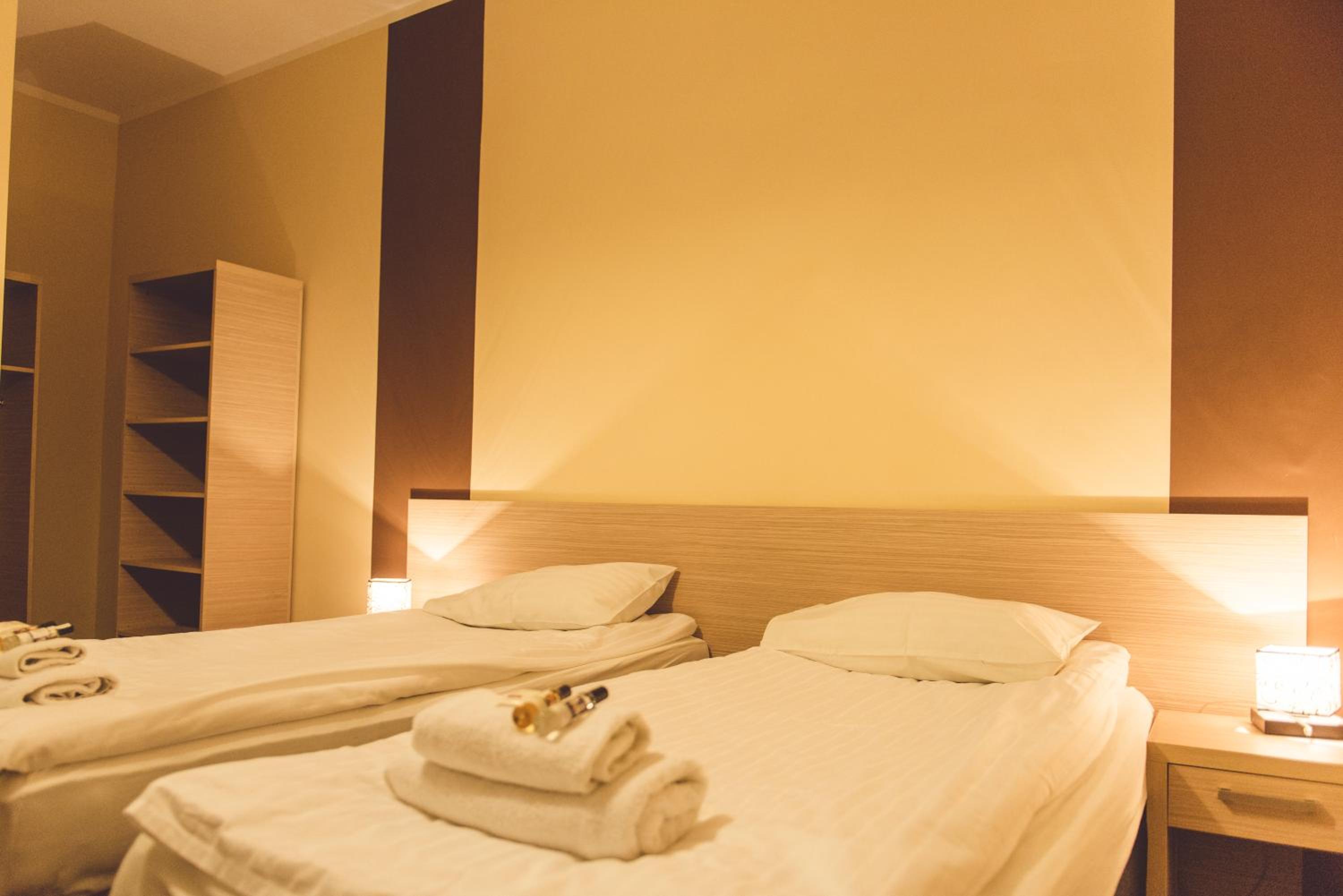 Double Room - Photo 11