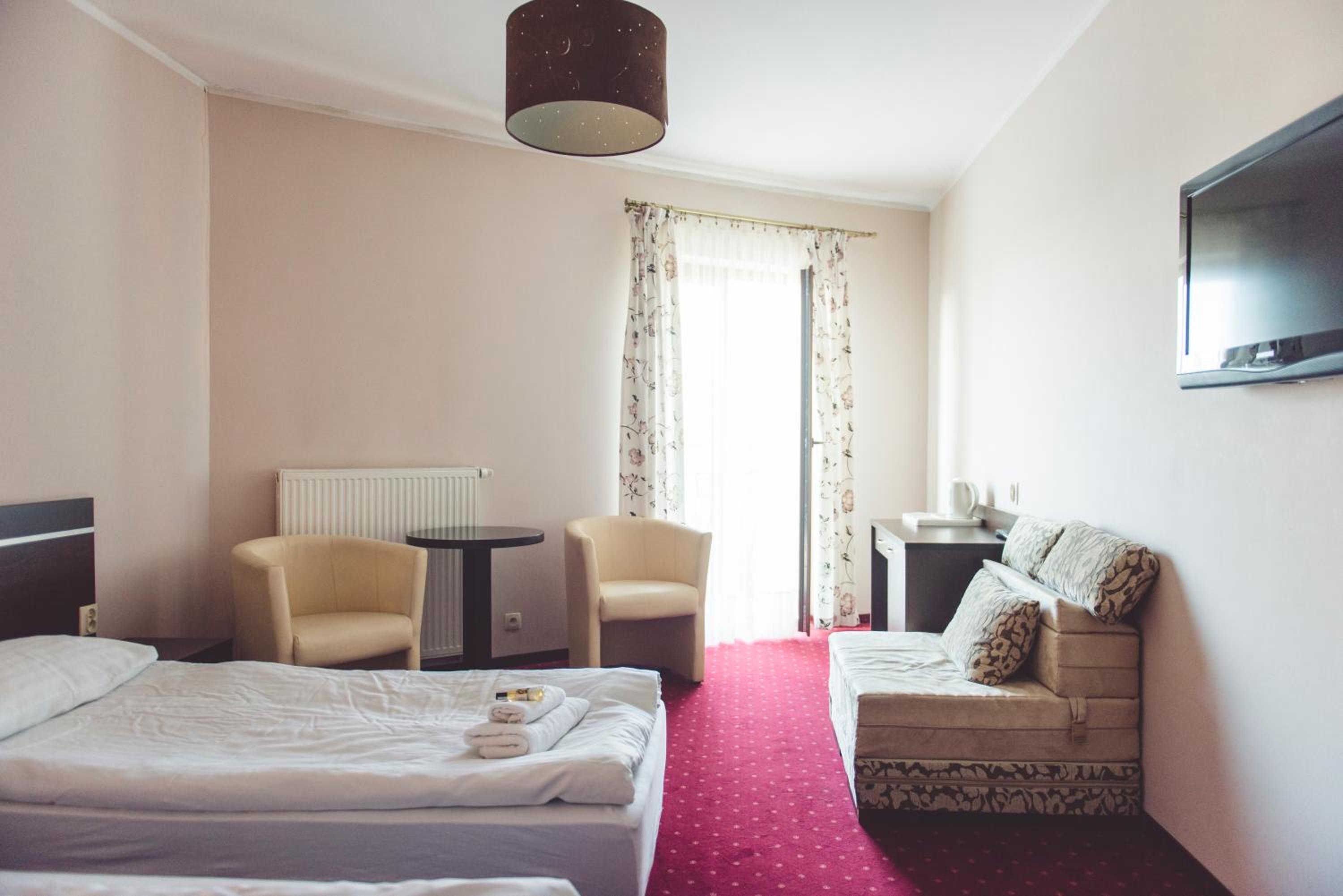 Double Room - Photo 9