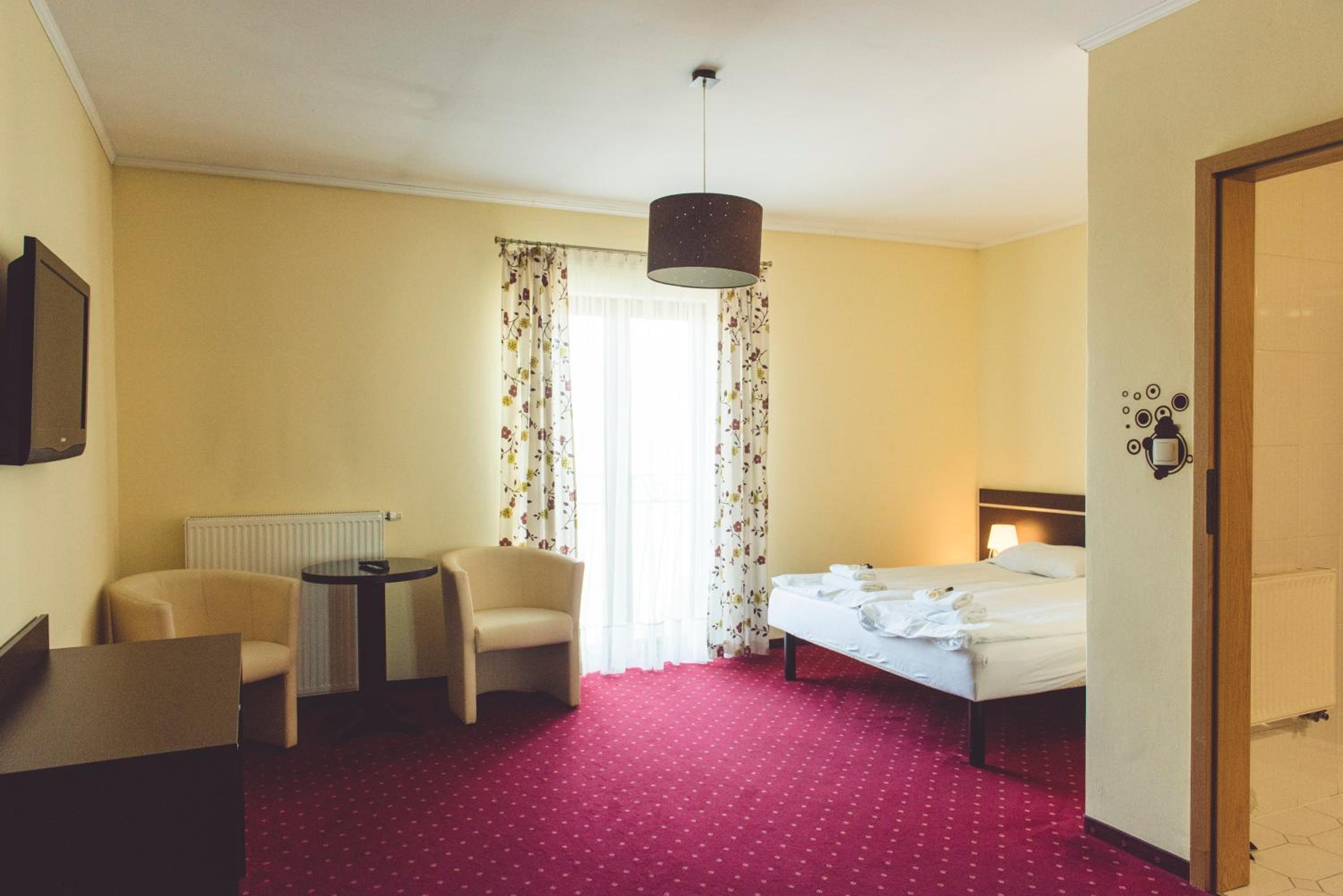Double Room - Photo 14