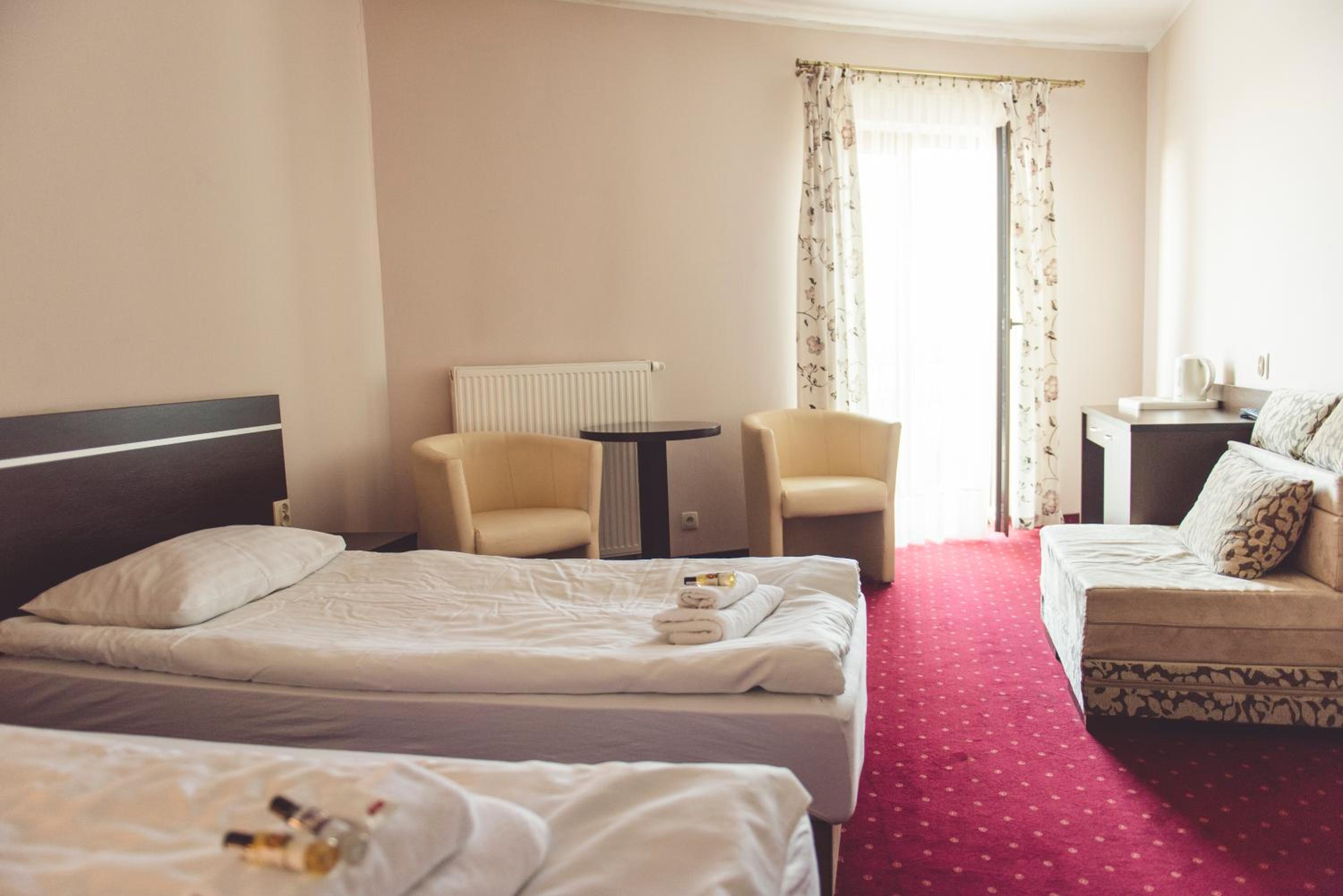 Double Room - Photo 15