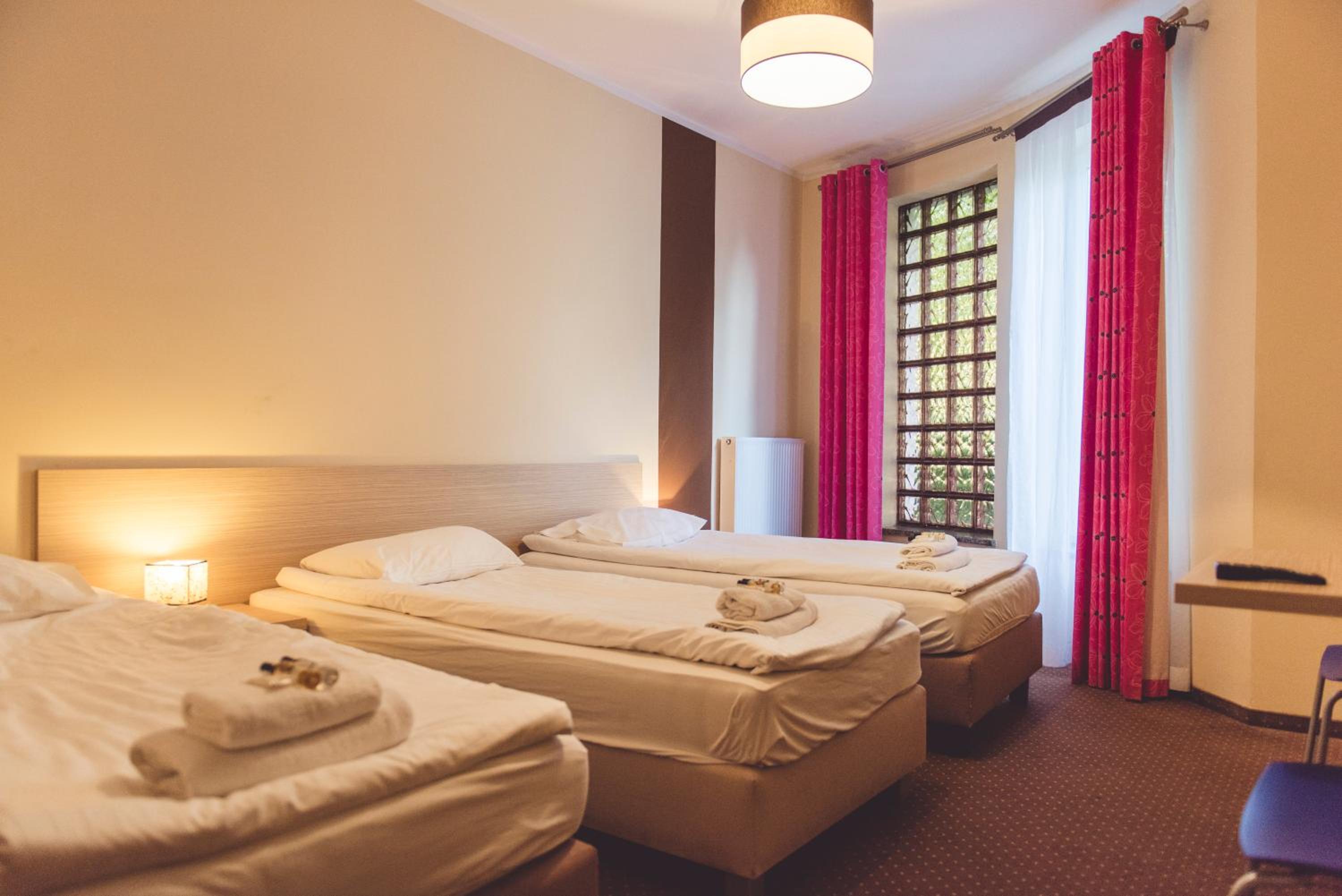 Double Room - Photo 4