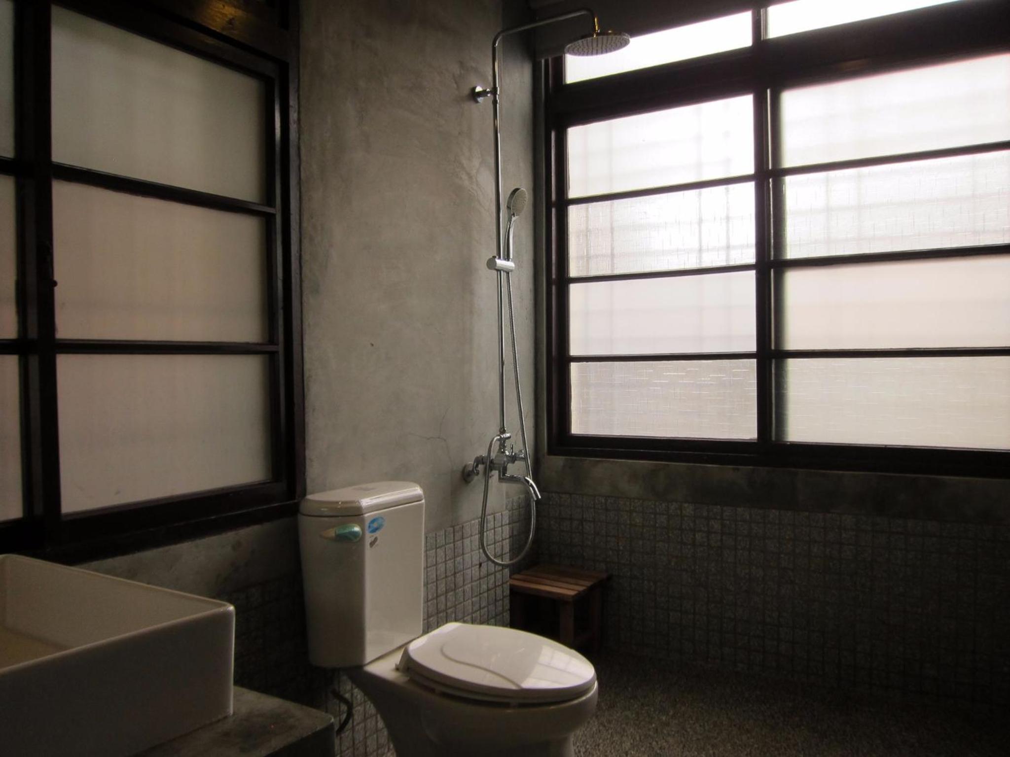 Deluxe Double Room with Shower photo 2